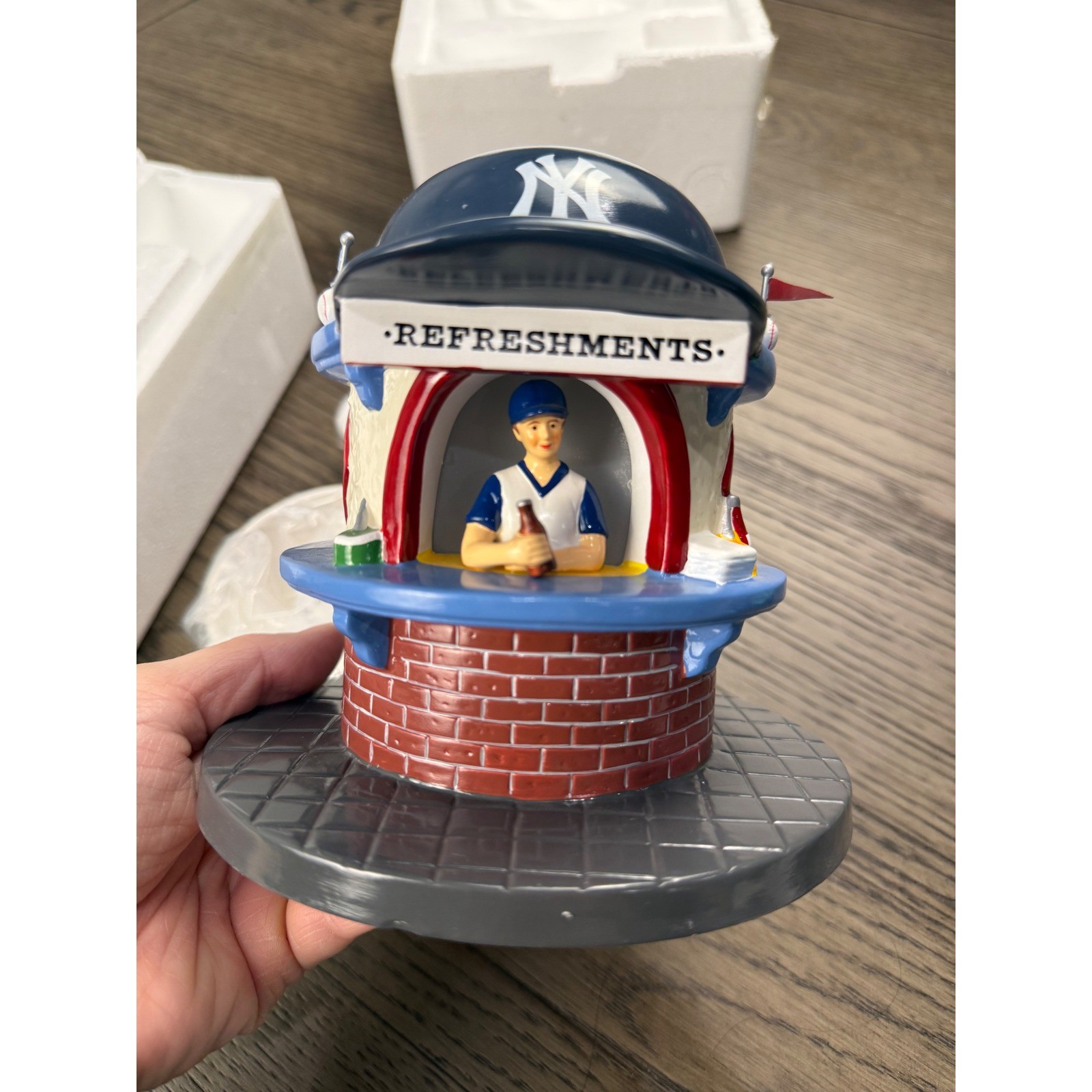 Department 56 New York Yankees Refreshments Lighted Stand Snack Dish MLB 2004