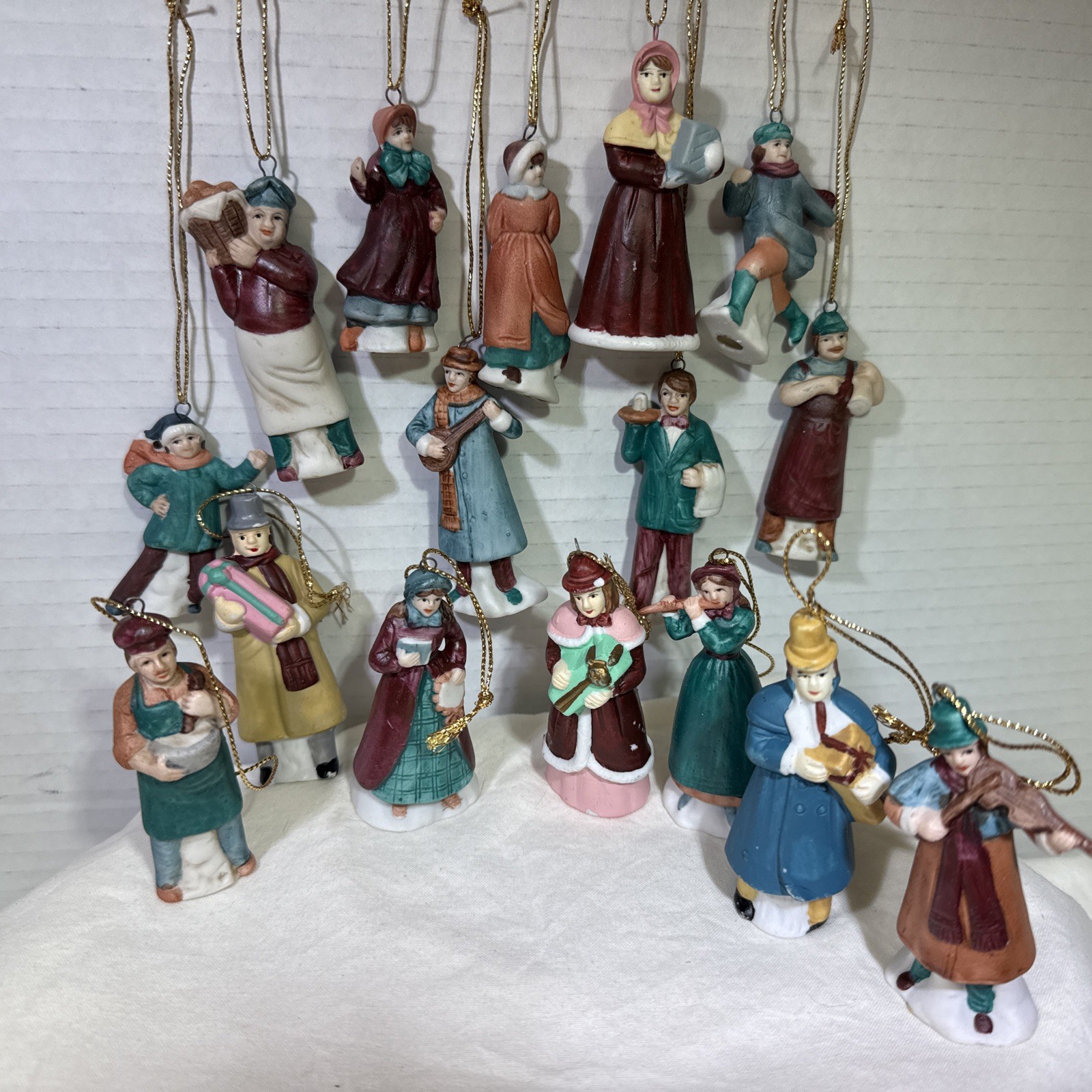 Vtg Accessories Christmas Village People Figures Ornaments Lot 16 Porcelain