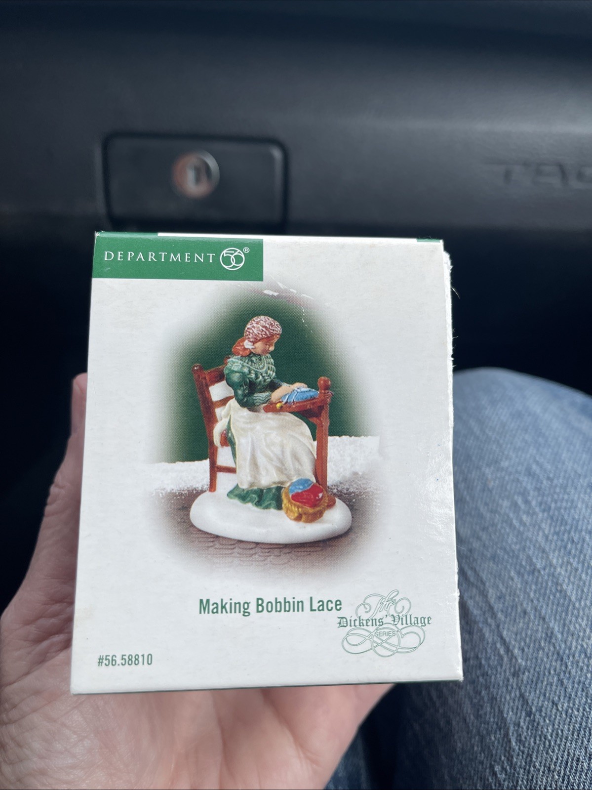 Dept 56 Dickens Village Making Bobbin Lace Ceramic Figurine #58810 Original Box