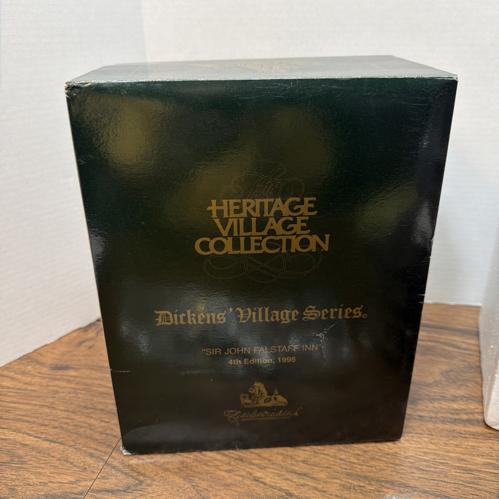 Department 56 Sir John Falstaff Inn 4th Edition 1995 Heritage Village Collection