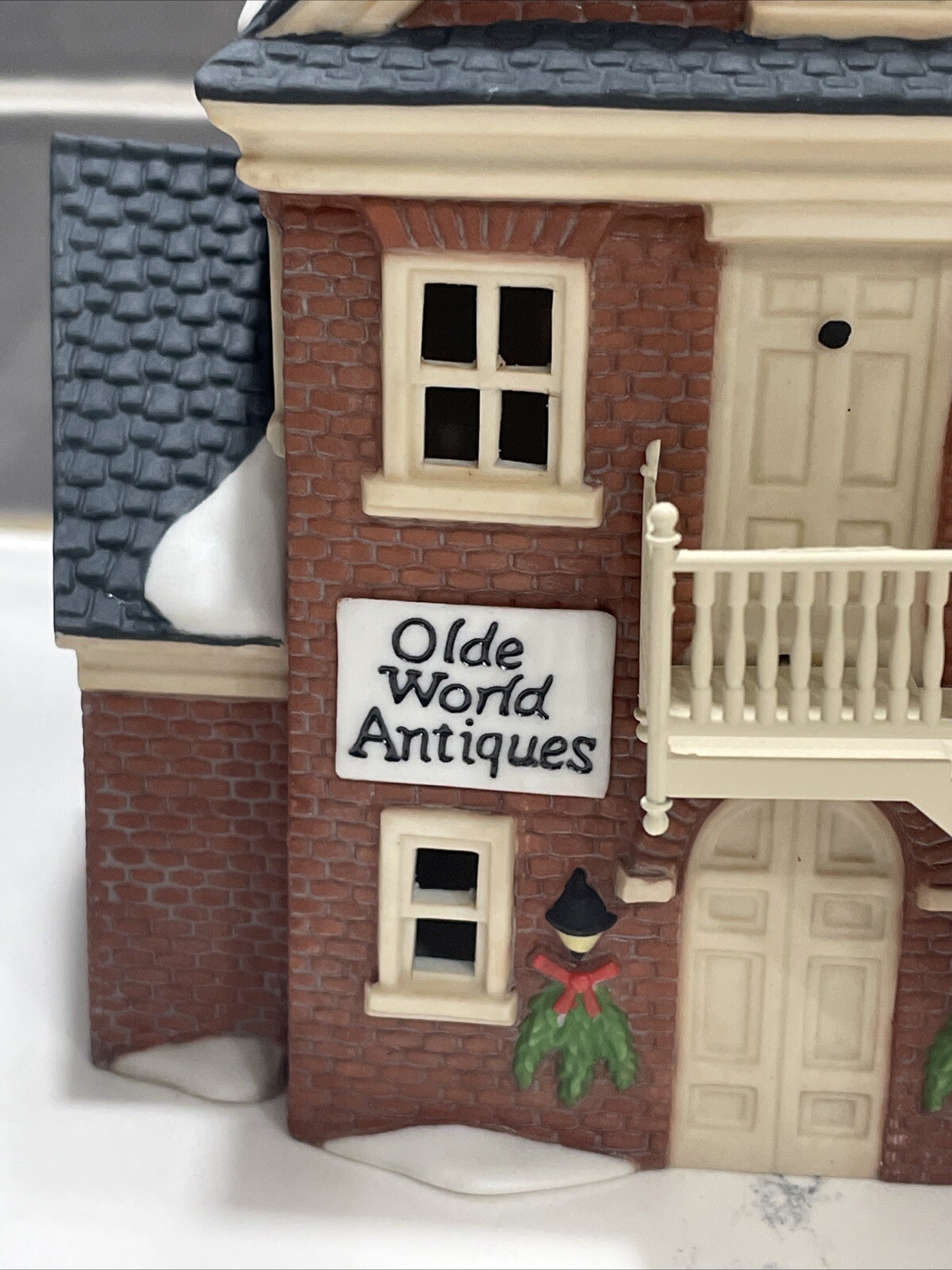 DEPT 56 DISNEY PARKS VILLAGE SERIES Olde World Antiques I #5351-1 IN BOX