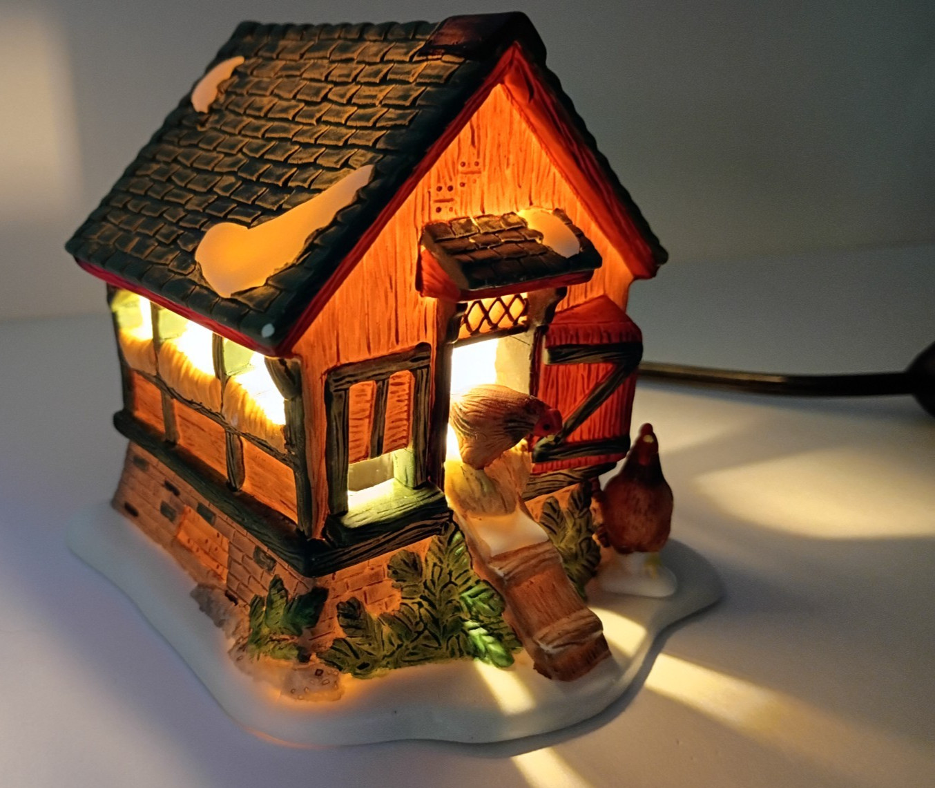 O’well Christmas Village Snowy Figurine Chicken Coop/Hen House Light’s Up!