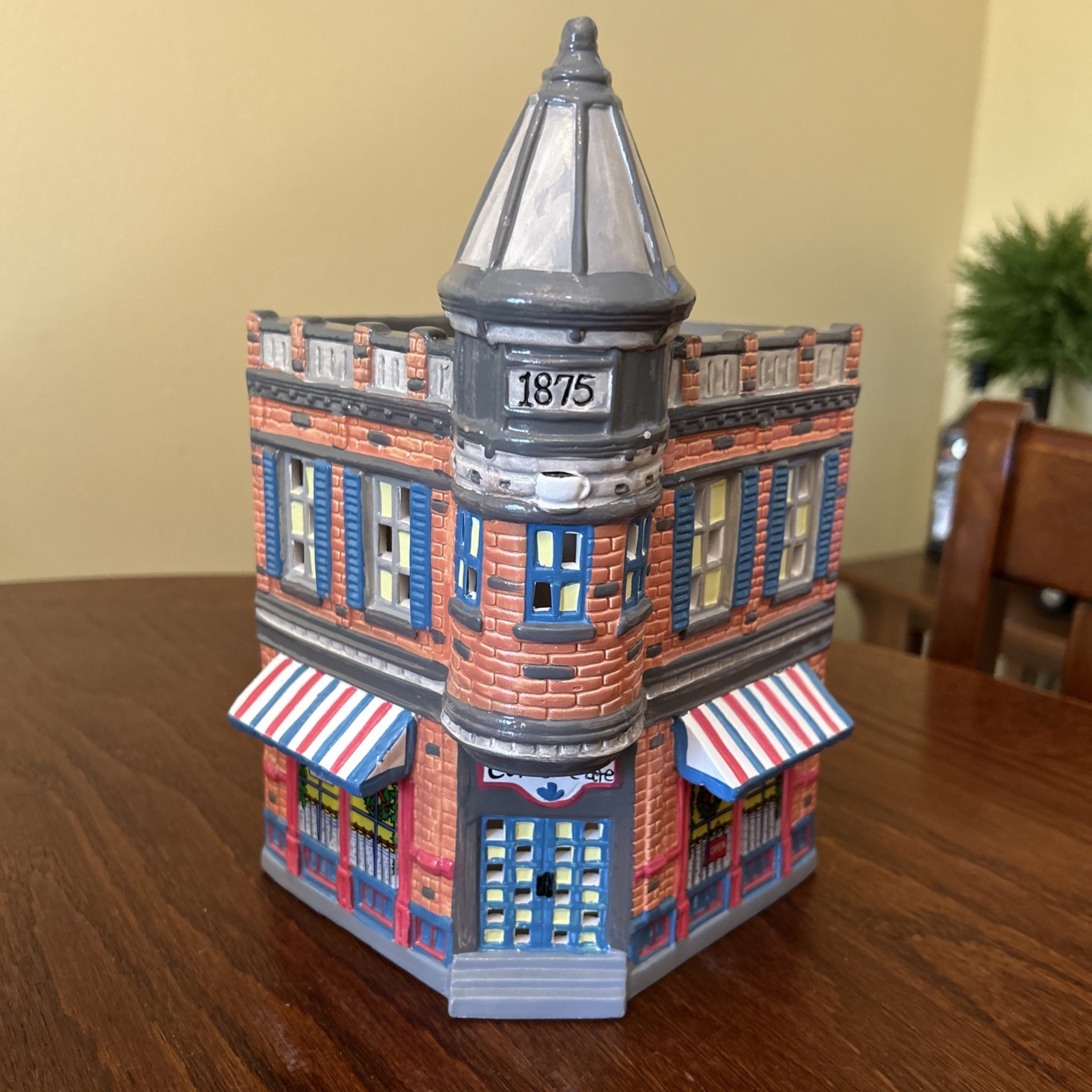 Dept. 56 Snow Village “CORNER CAFE”#5124-1 Orig Box, Tag, & Light Cord