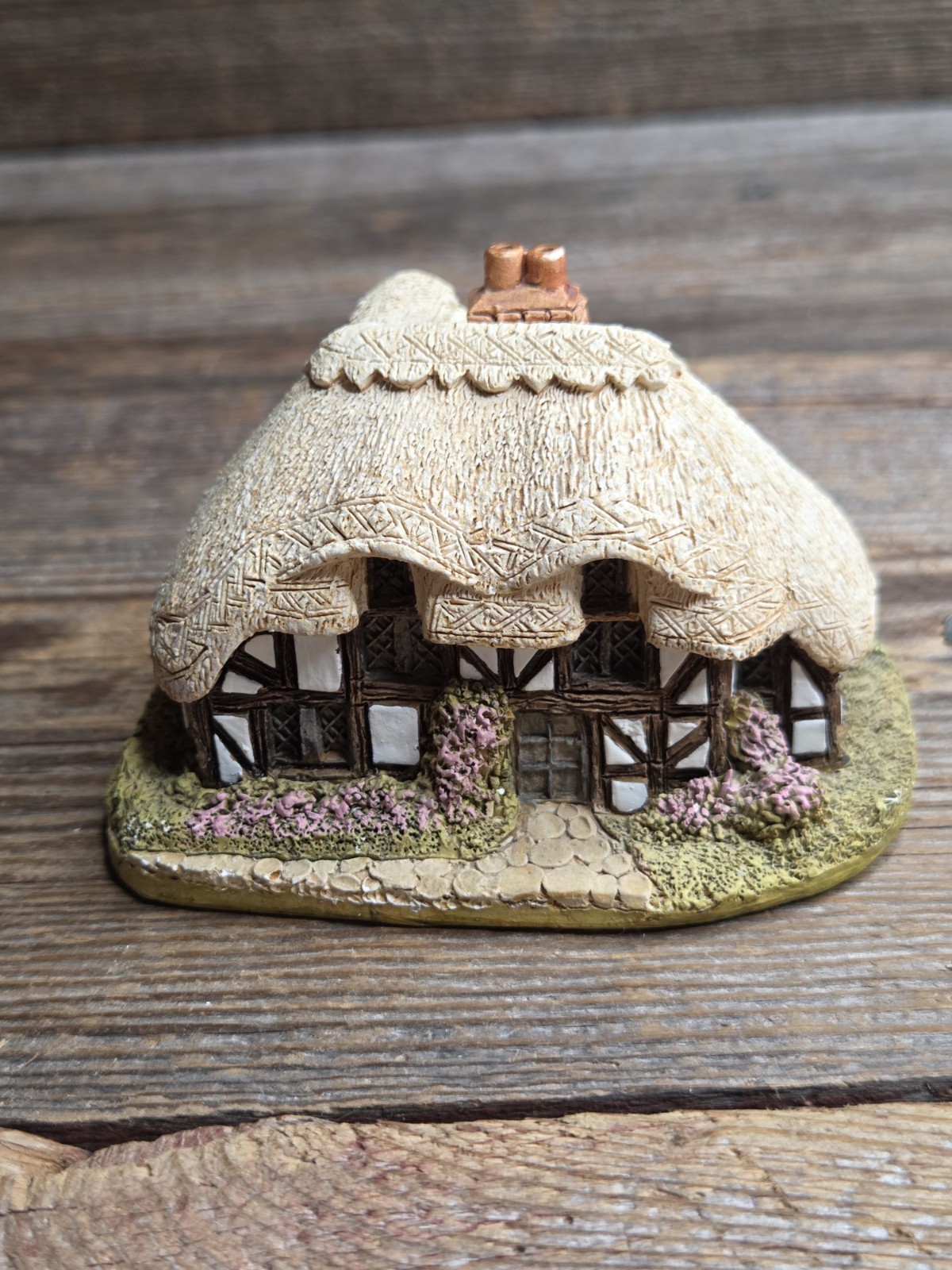 Lilliput Lane Cottages “April Cottage” Signed 1984 Unboxed