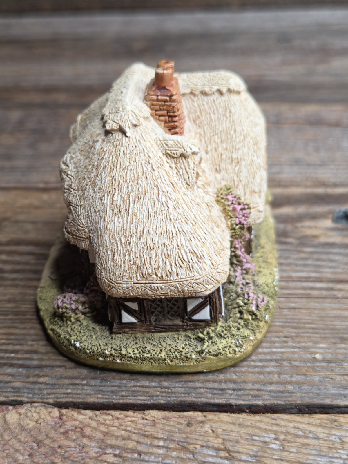 Lilliput Lane Cottages “April Cottage” Signed 1984 Unboxed