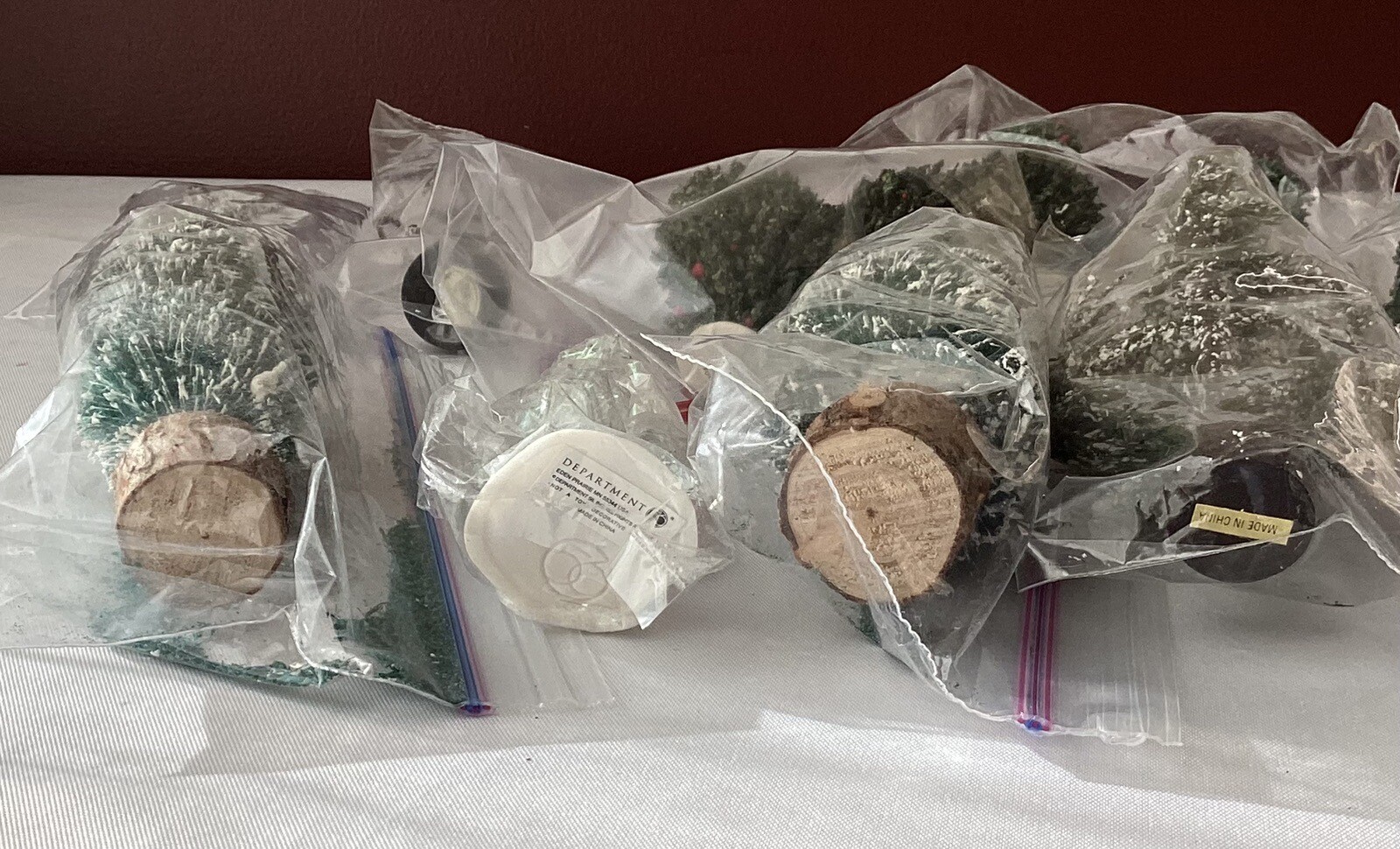 VTG 22-piece Lot Of Vintage Christmas Village Trees, Bushes & Fresh Fallen Snow