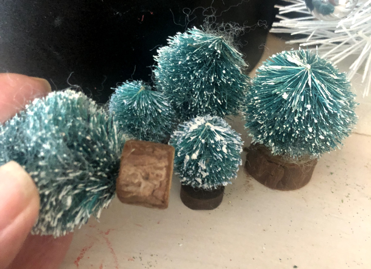 BUY 5-10 Vtg XMAS VILLAGE Bottle Brush Green SHRUBS Wood Base Snow Flocked