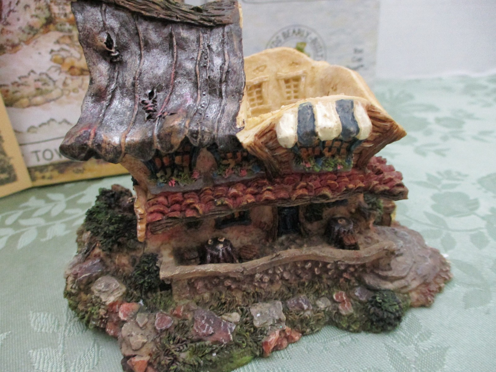 Boyds Bearly-Built Villages Pub’N Grub & Accessories 2001 NIB