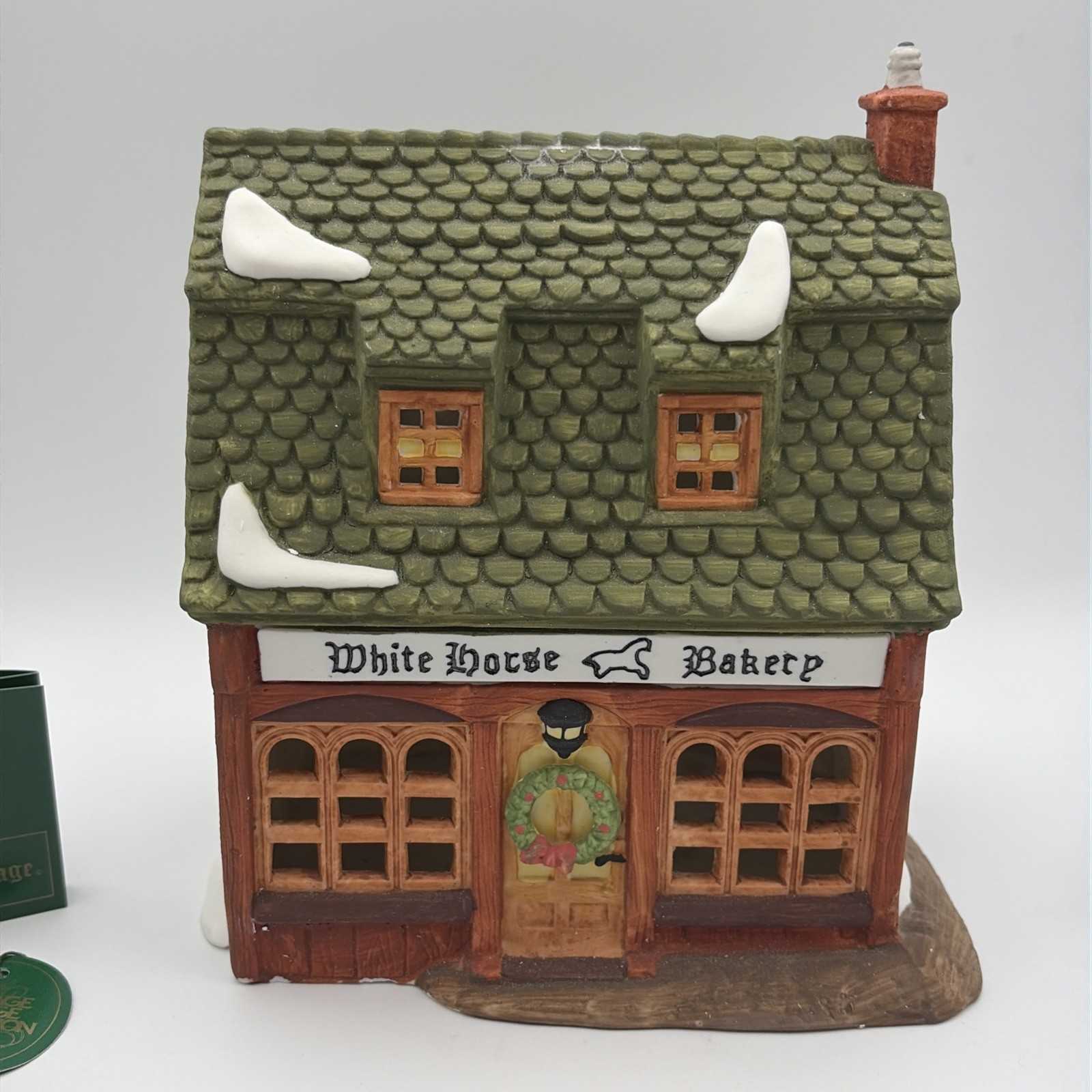 1988 Dept 56 White Horse Bakery Dickens Christmas Village in Box #5926-9 EUC