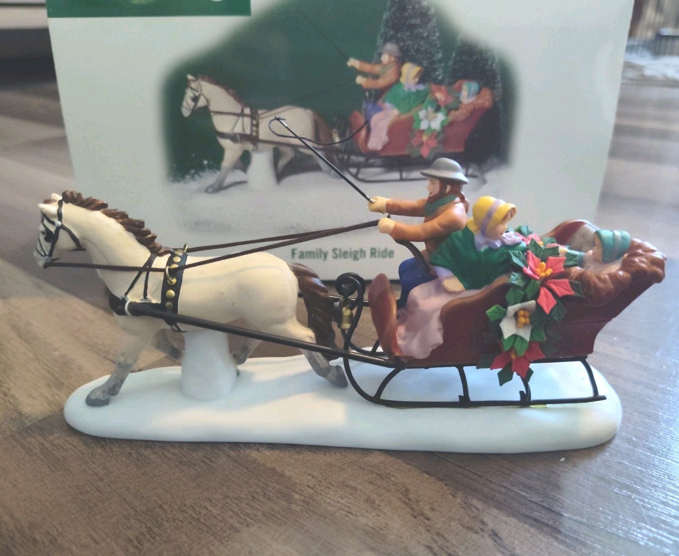 Department 56 New England Village “Family Sleigh Ride” 57105 Accessory w/Box