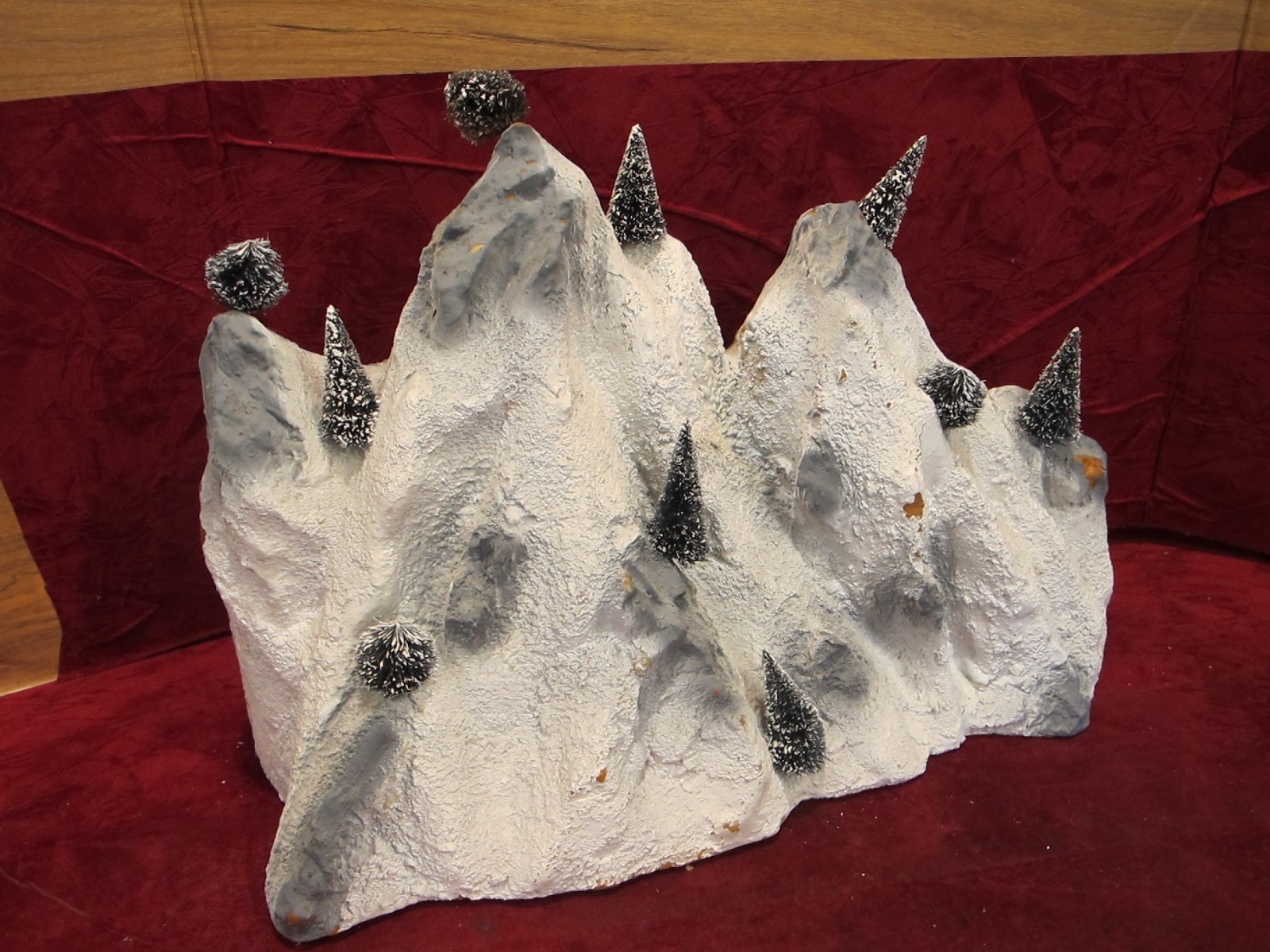LEMAX Village Collection snow capped mountain w trees scenary 18″ wide