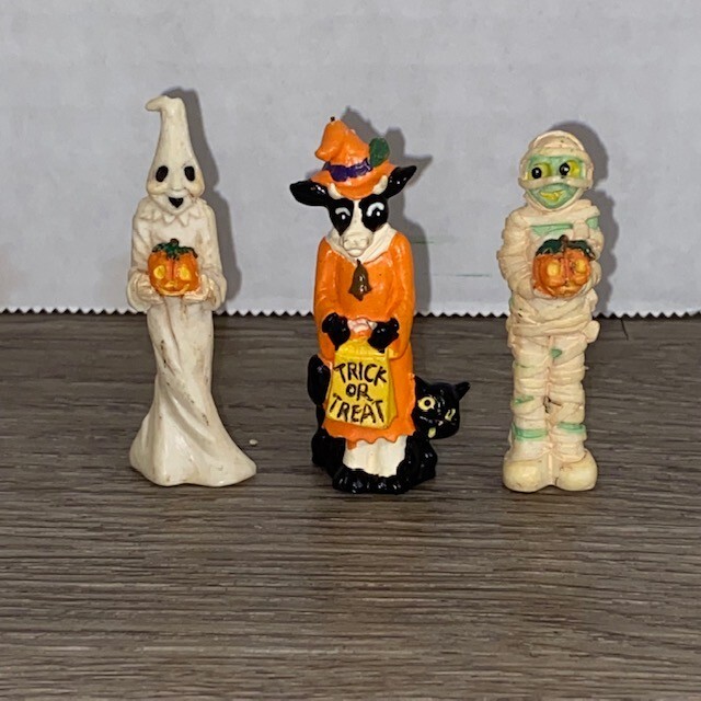 Halloween Village Figures Mummy Ghost Cow Trick or Treat Black Cat