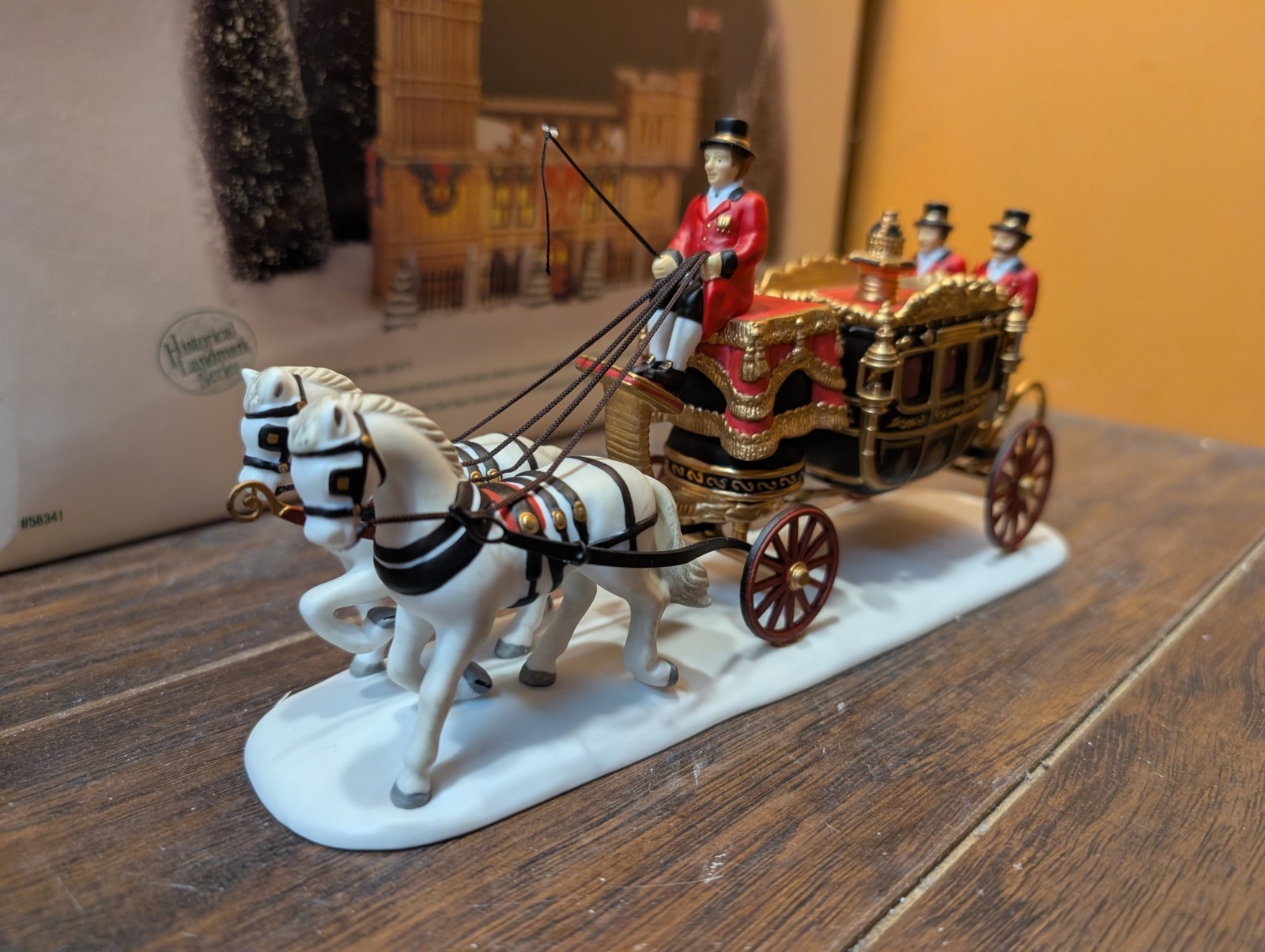 Dept 56 Big Ben Clock Tower London Queens Parliamentary Coach Christmas Village