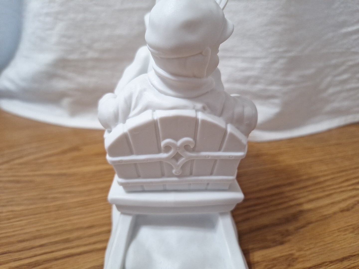 DEPT 56 Christmas Winter Silhouette Sliding In The Snow White FIGURINE 78492