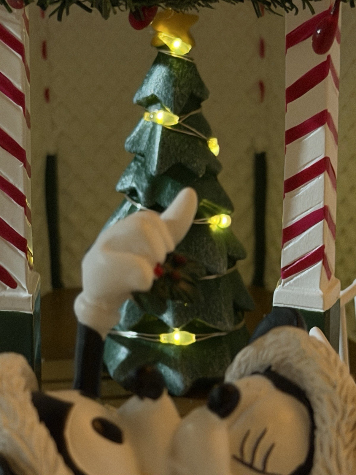 Disney Mickey Mouse St. Nicholas Square Mistletoe Gazebo Handpainted Tree Lights