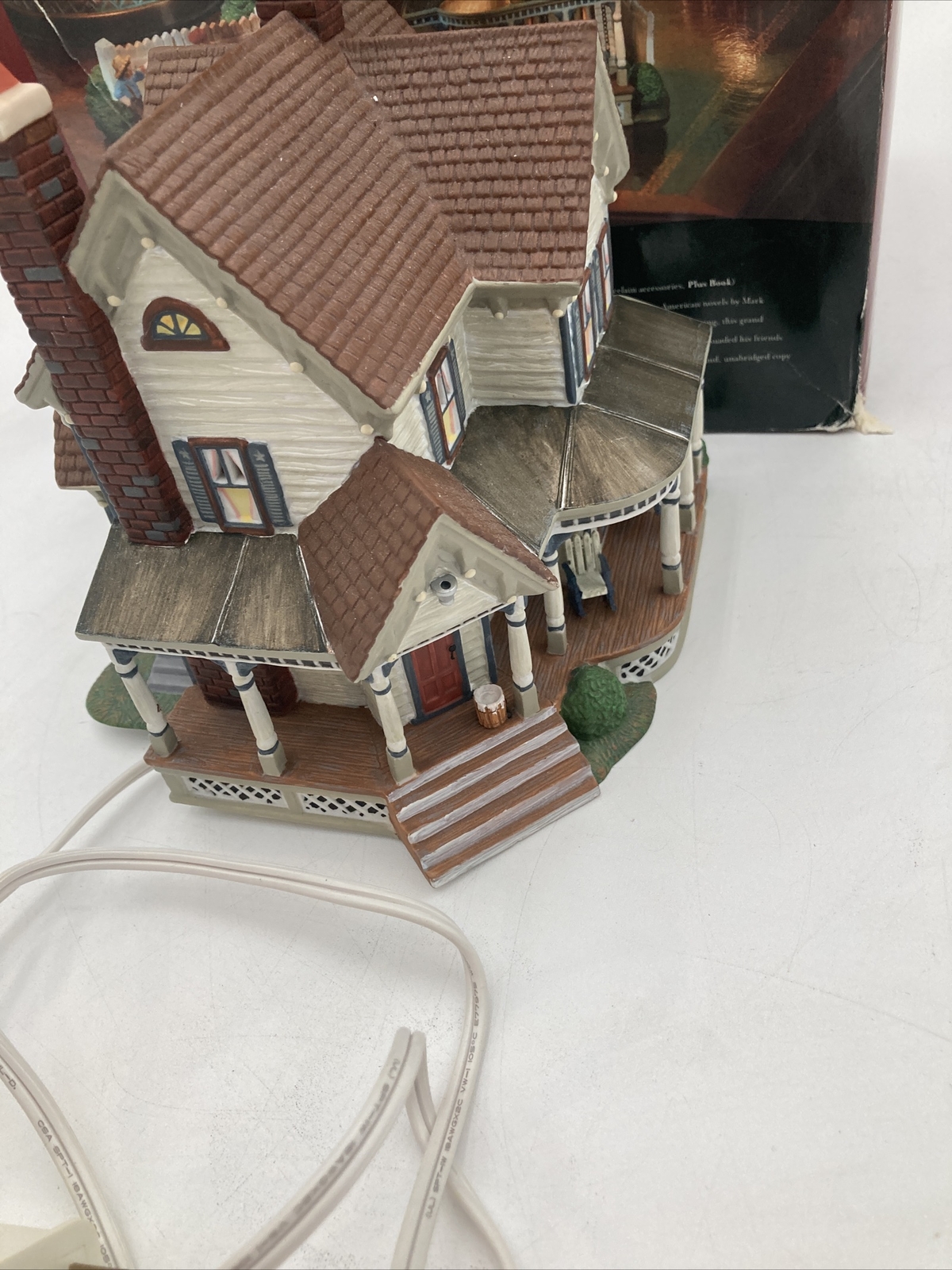 Dept 56 Literary Classics The Adventures of Tom Sawyer Aunt Polly’s House 58600