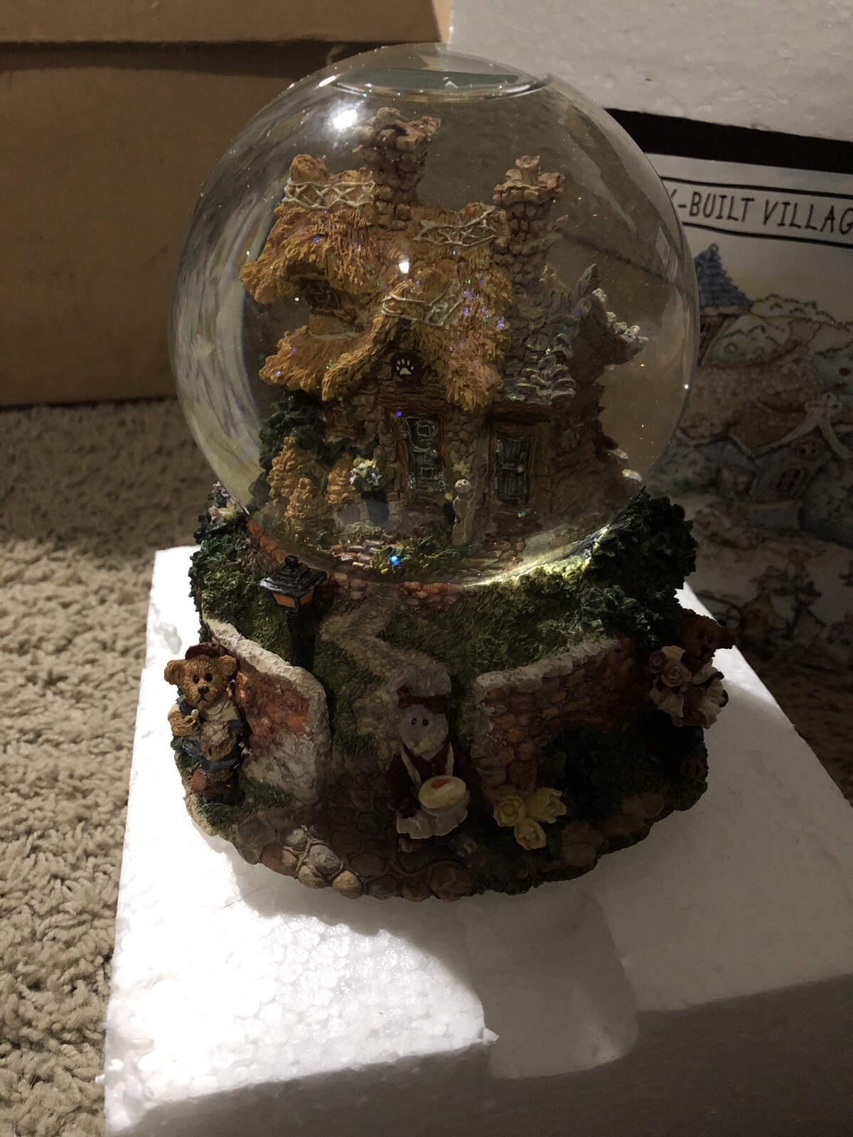 Boyds Town Village BAILEY’S COTTAGE..GLOBE 1E