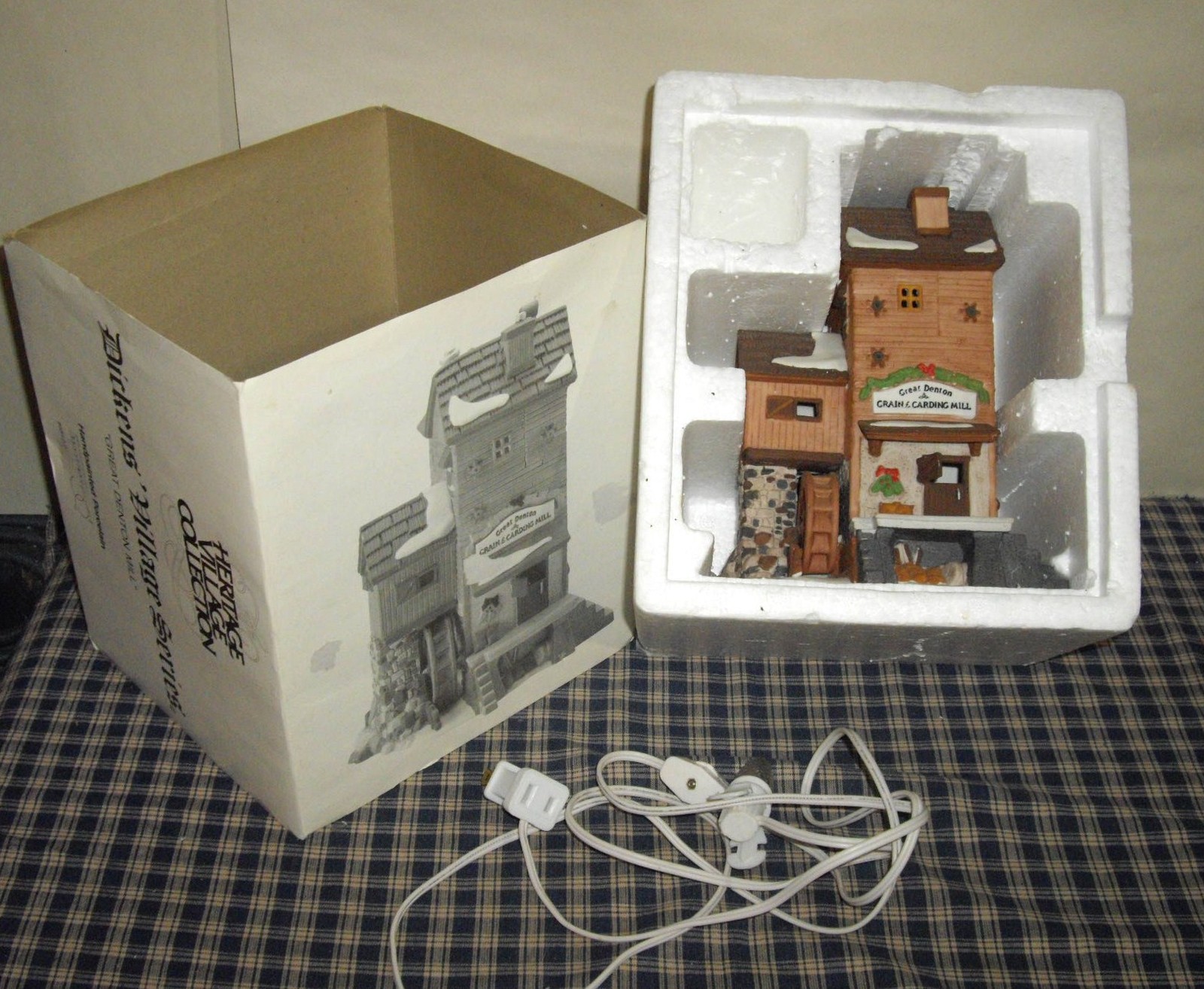 Dept. 56 Heritage Village Dickens Series Great Denton Mill #5812-2 in box