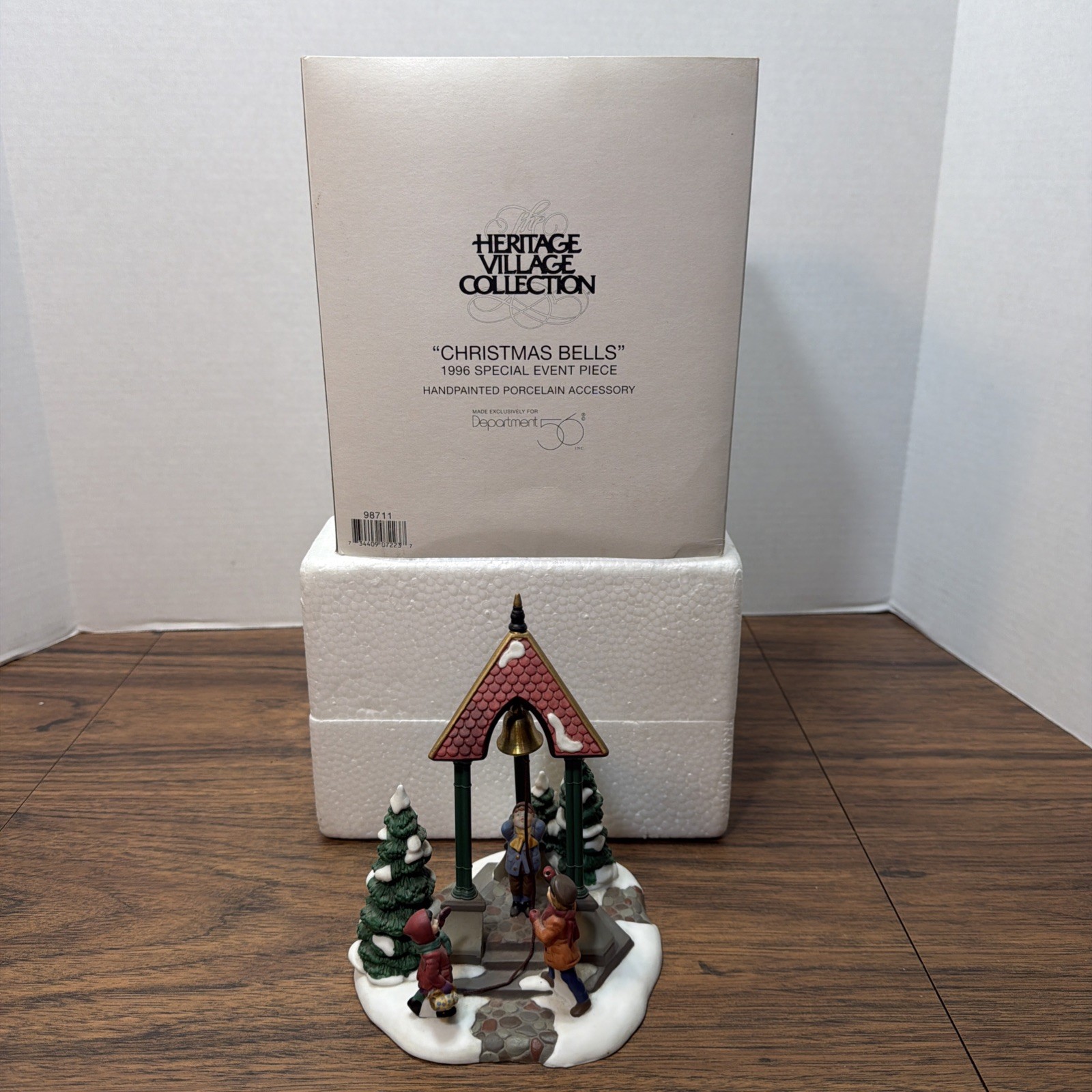 Dept 56 Christmas Bells Heritage Village 1996 Special Event Piece With Box