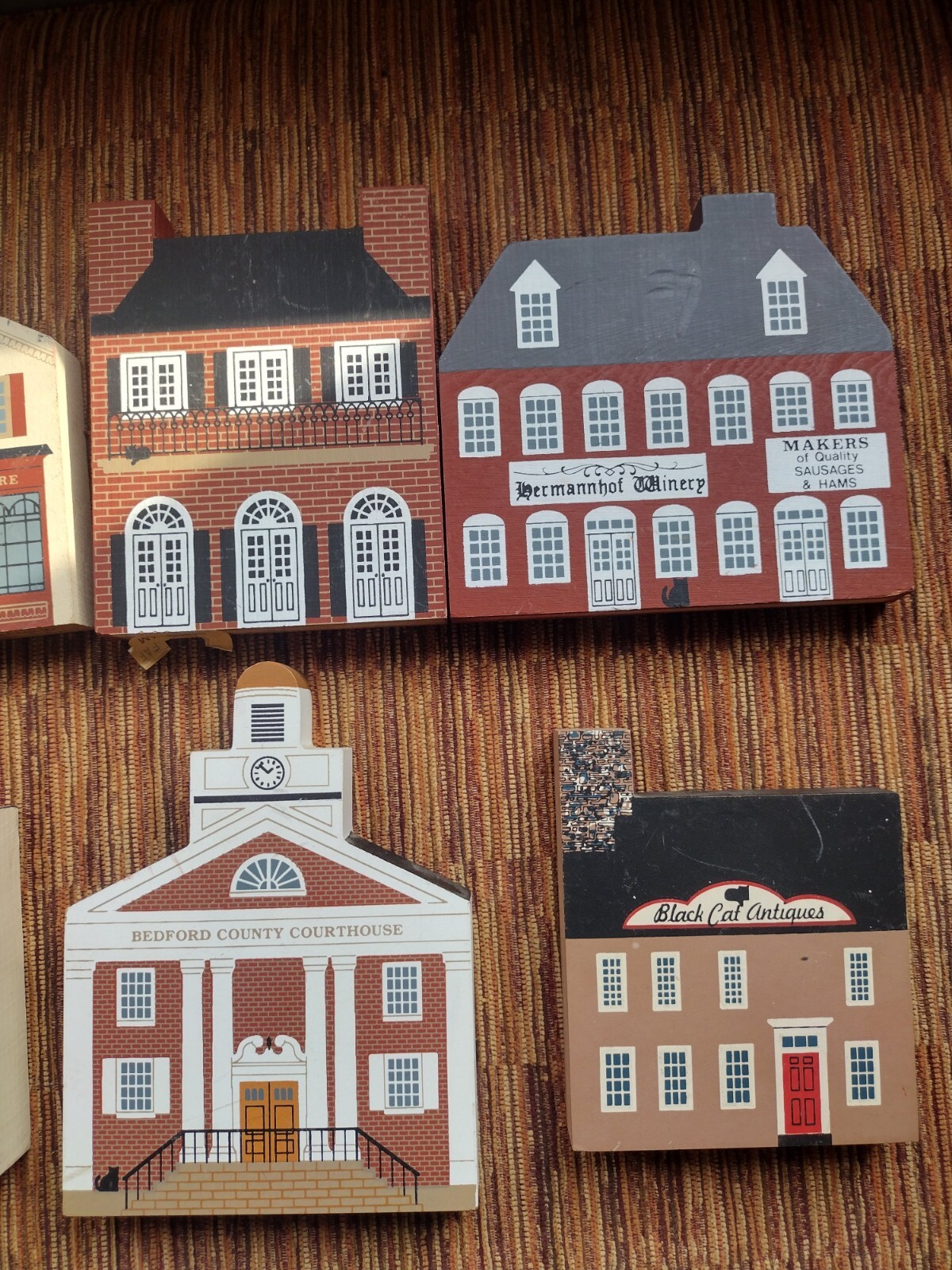 Set of 8 The Cat’s Meow Lot Williams Winery Antique Book Shop Courthouse *Read