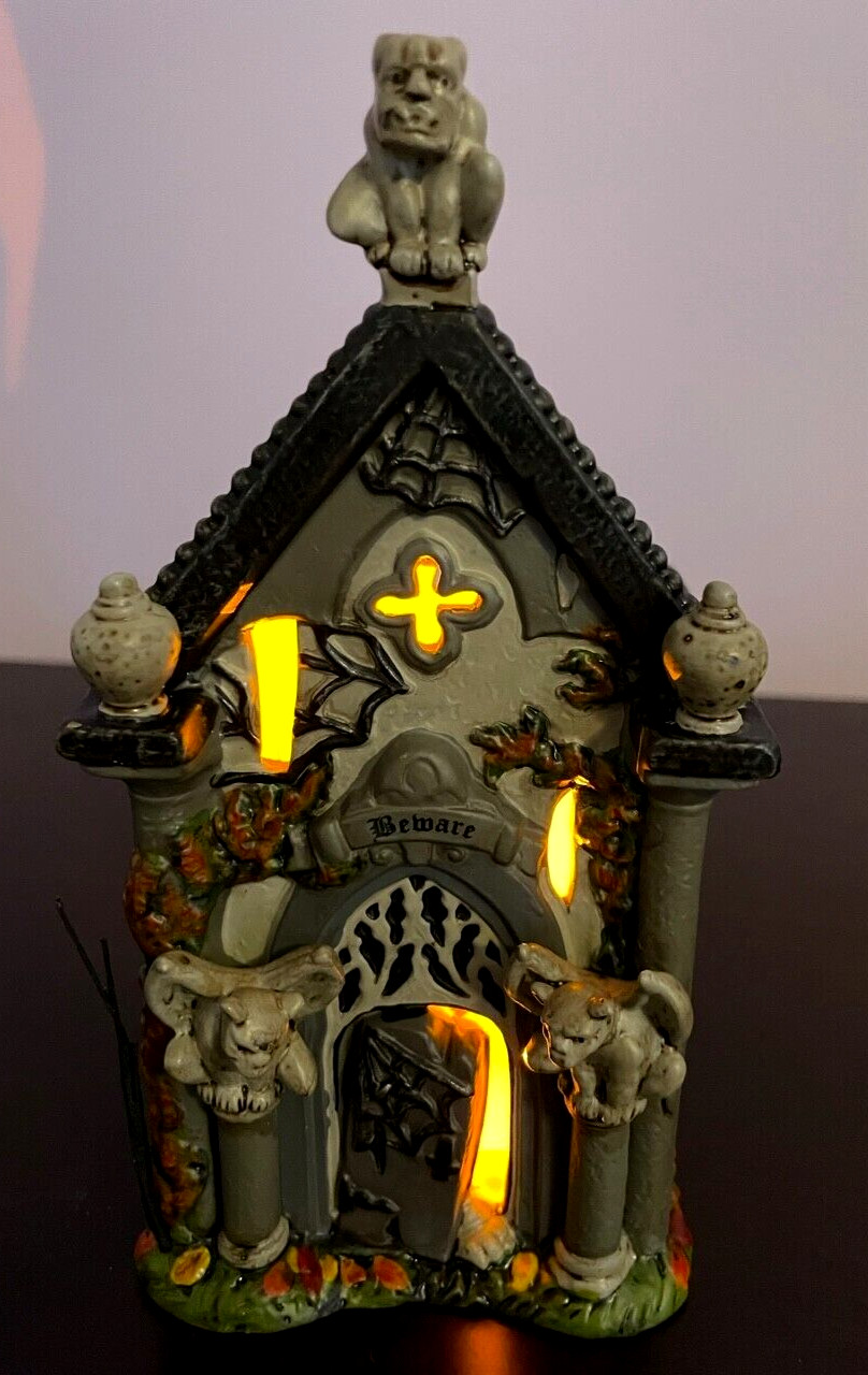 Dept 56 Halloween “Haunted Crypt” Brand New Lighted Building- Retired