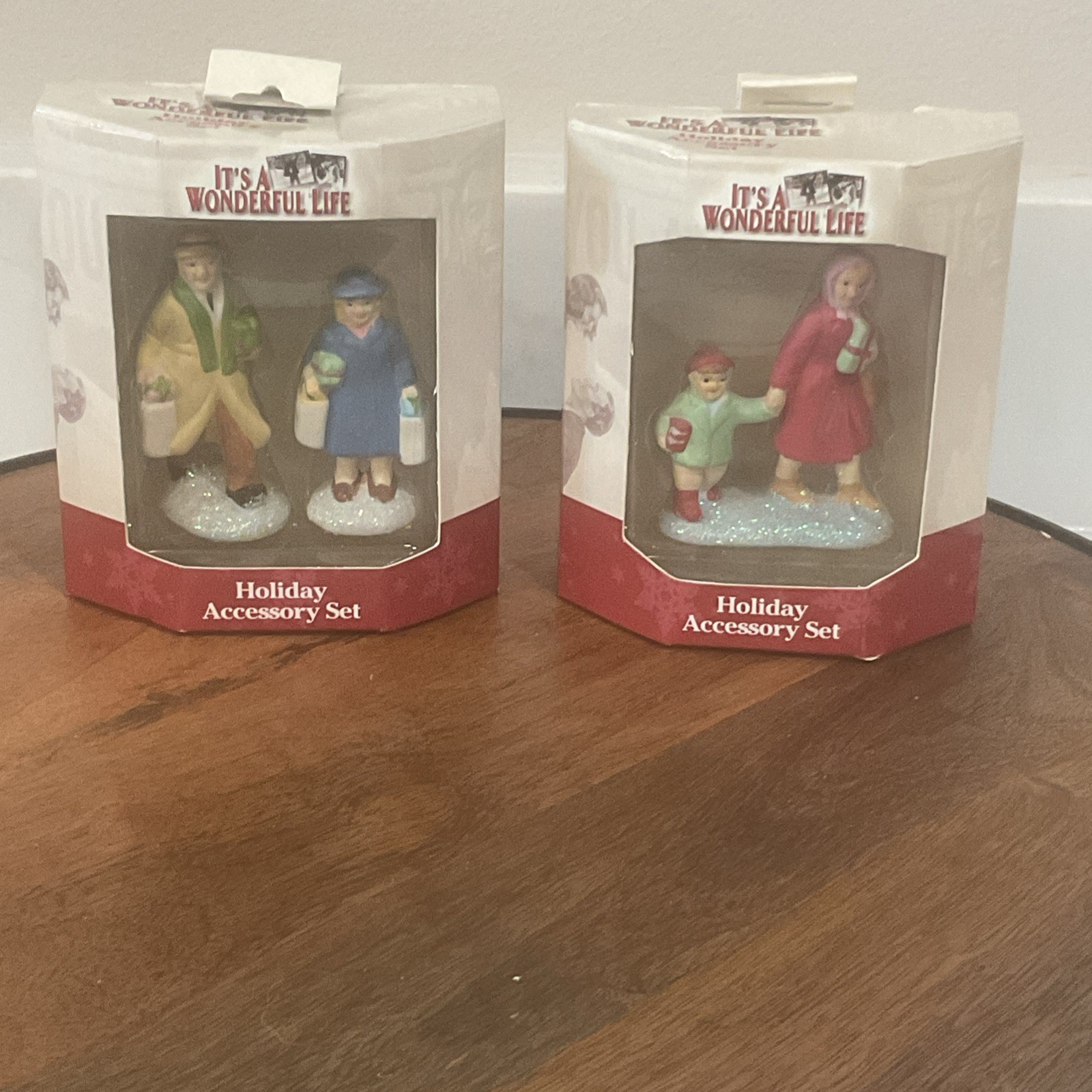 It’s a Wonderful Life Shoppers Holiday Accessory Set 2005 Enesco NEW Set Of 2