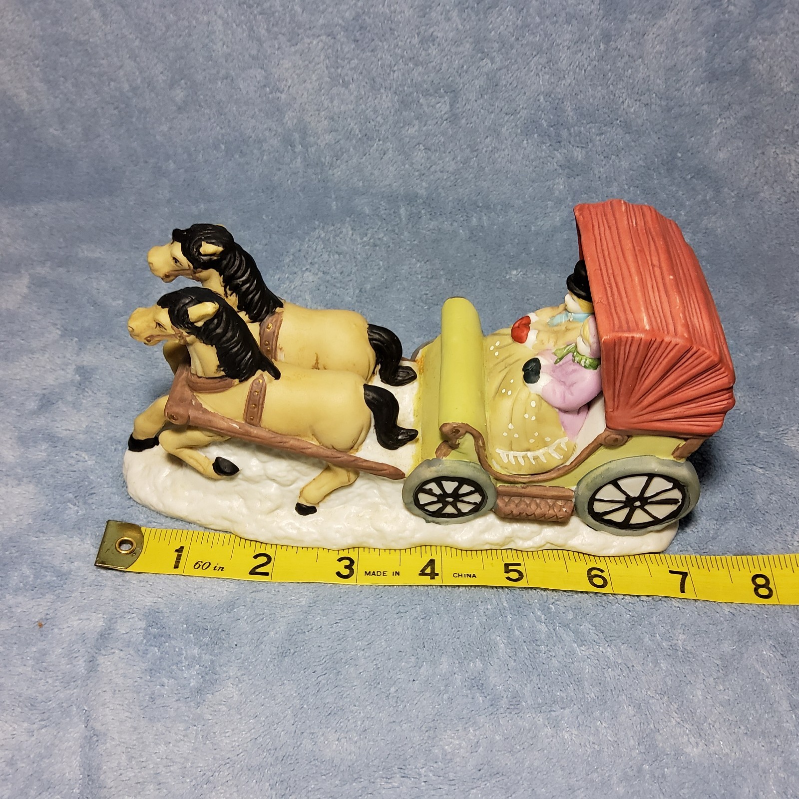 1995 Dickens Collectible 2-Horse Drawn Covered Convertible Carriage Hand Painted