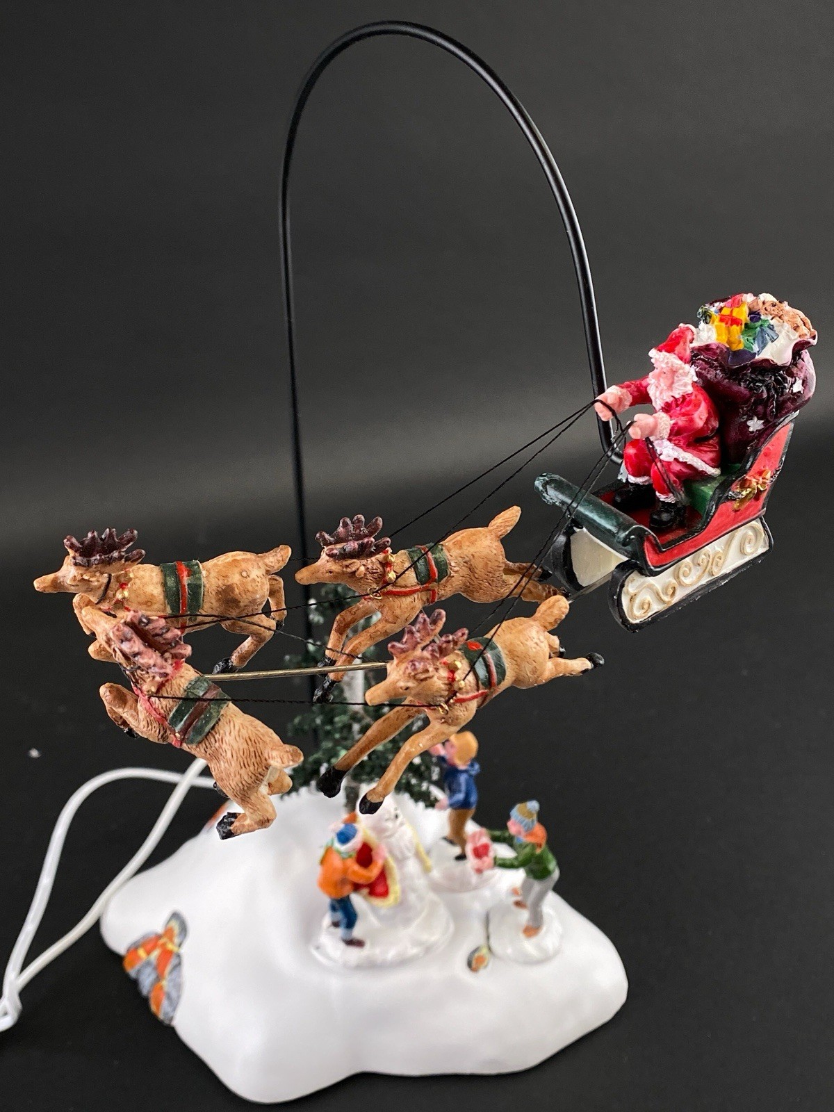 Lemax Christmas Village Santa Claus Is Coming To Town Flying Sleigh 289-0567