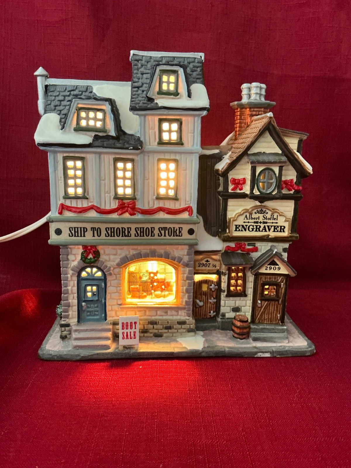 Lemax Plymouth Corners Christmas Village Ship To Shore Shoe Store Engraver 25654