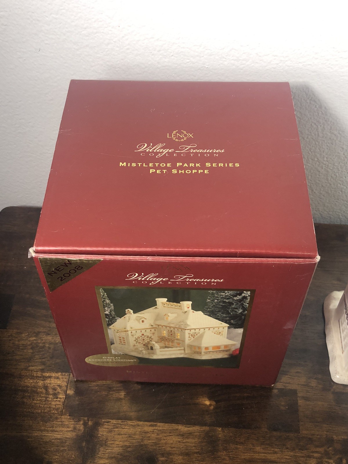 Lenox Mistletoe Park Pet Shoppe Village Treasures Collection Boxed 2008- Retired