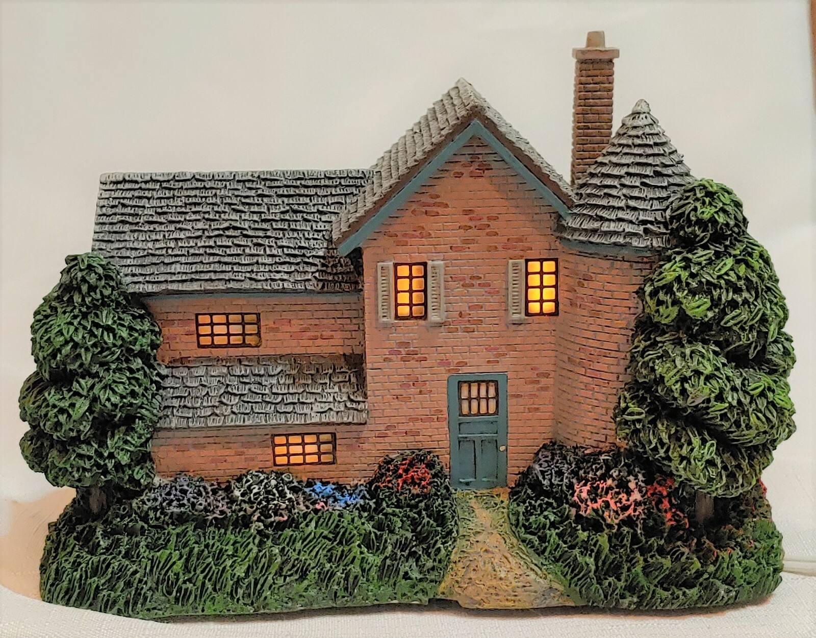 “Moonlit Homestead” 79567 Thomas Kinkade Lamplight Village 2002 w/COA