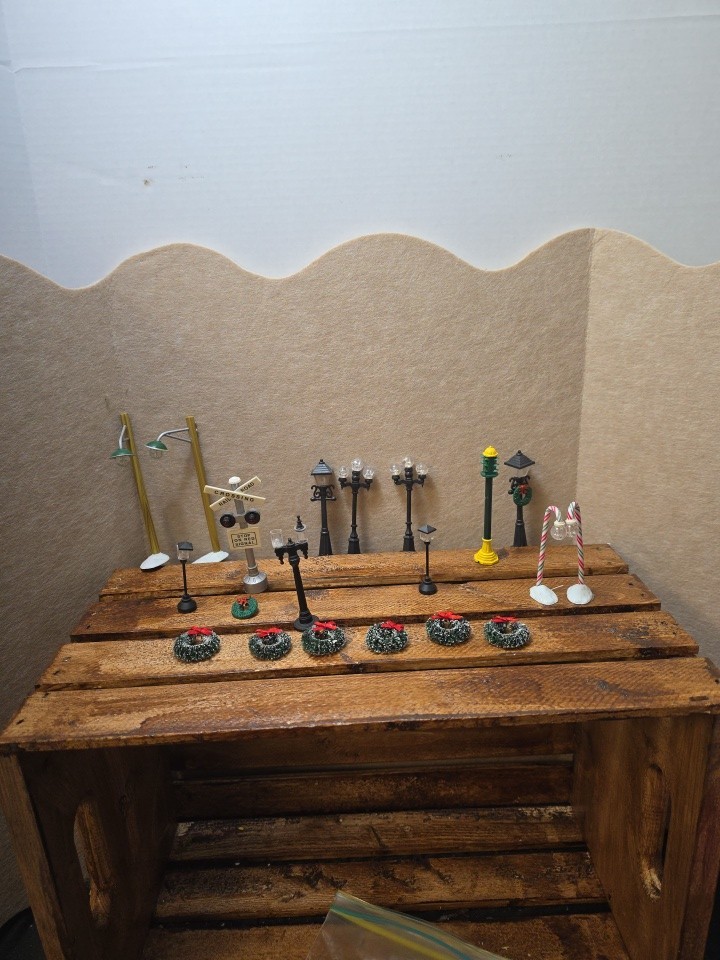 *Village Accessories, Lights Street Railroad Crossing & more Vintage NES1