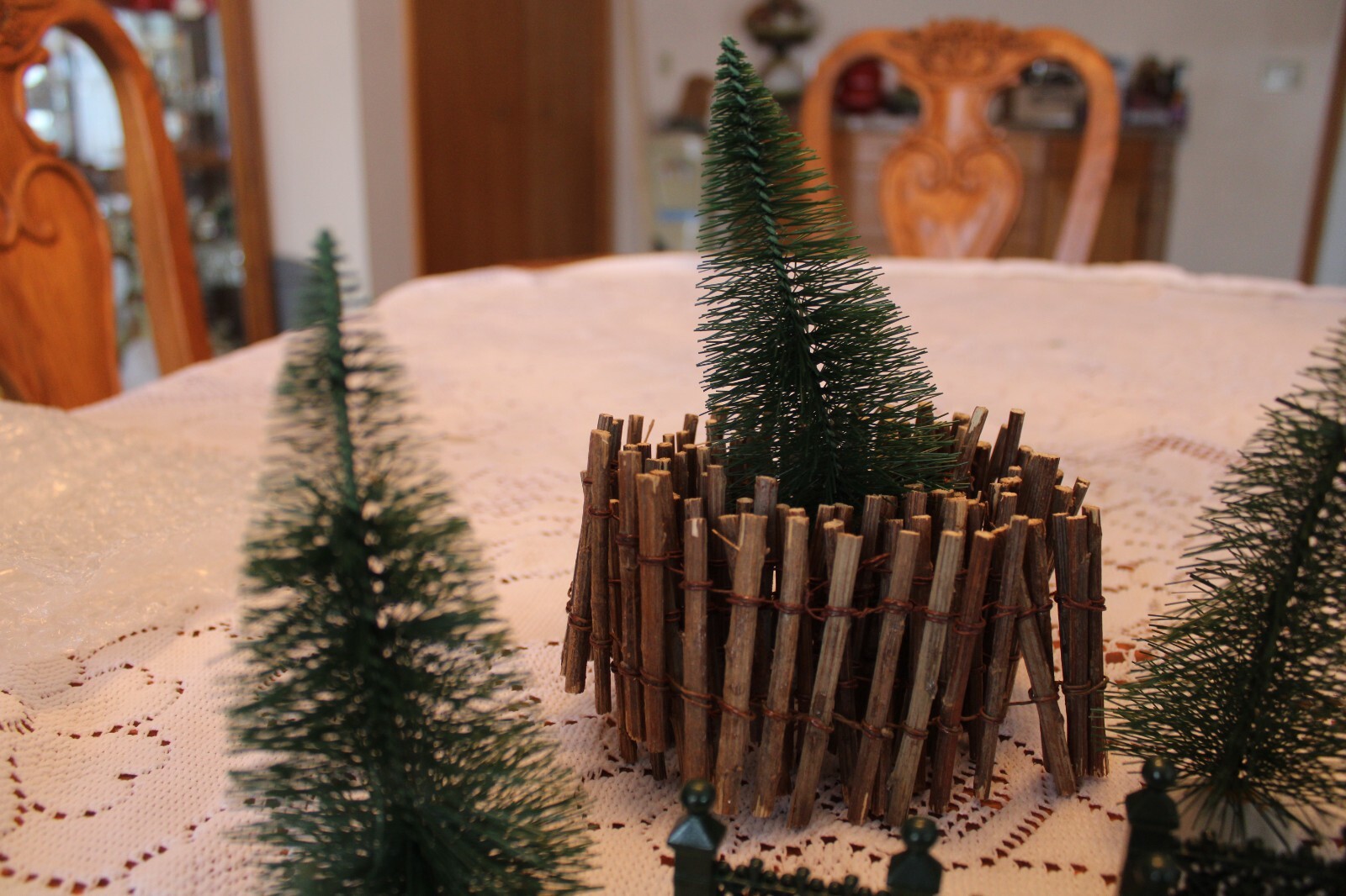 Christmas Village Metal Pieces, Metal Fencing & Pine Tree’s 17 Piece Group