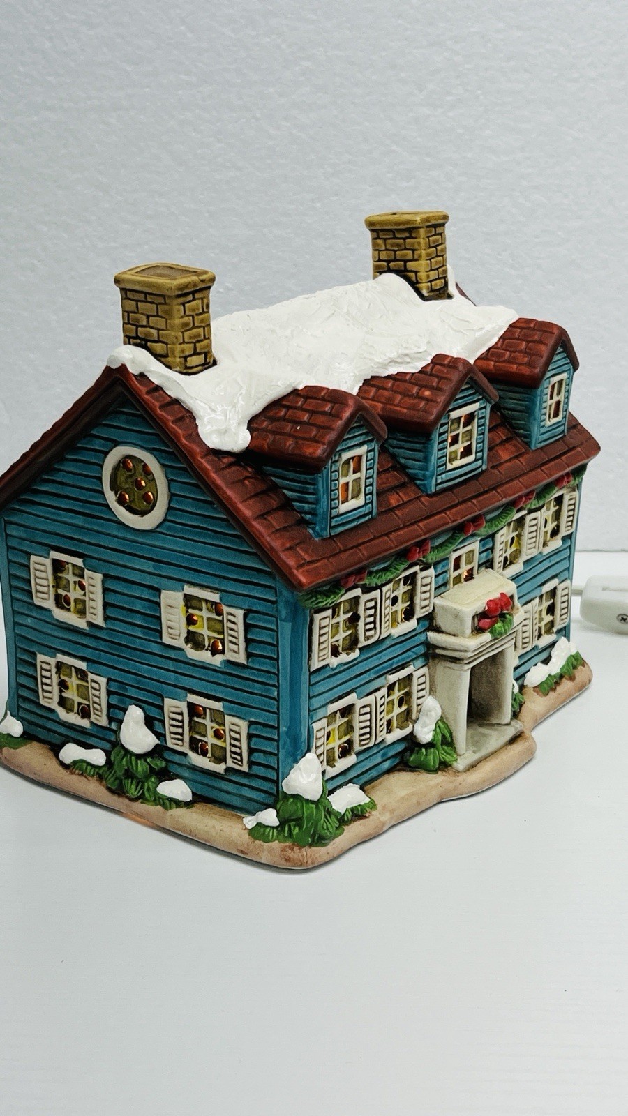 Lefton Colonial Village “ 1986 The Welcome House” Byron Wood 05824 Retired