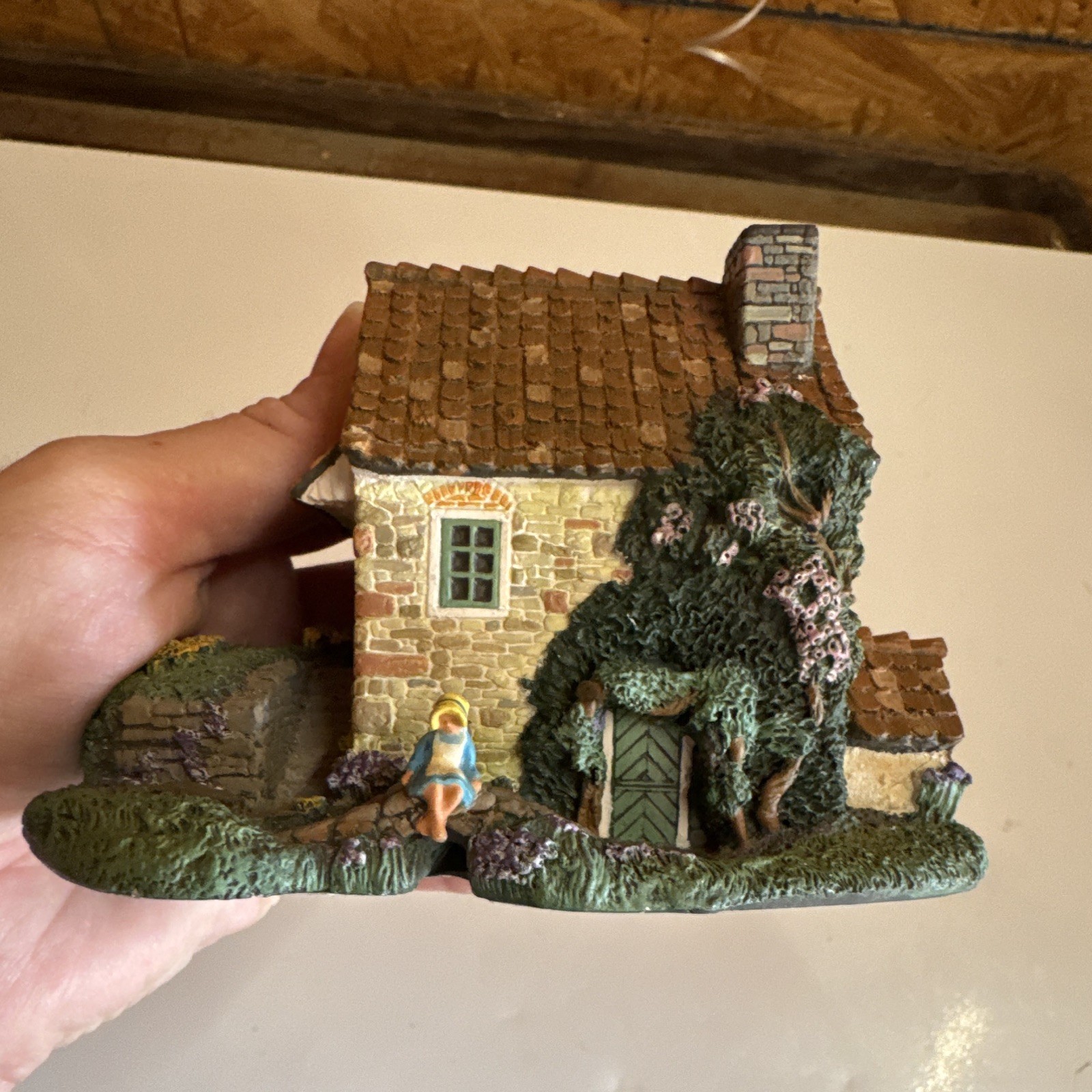 LeVan Studios Stonefield Valley “Springbridge Cottage” Resin House Signed 1992