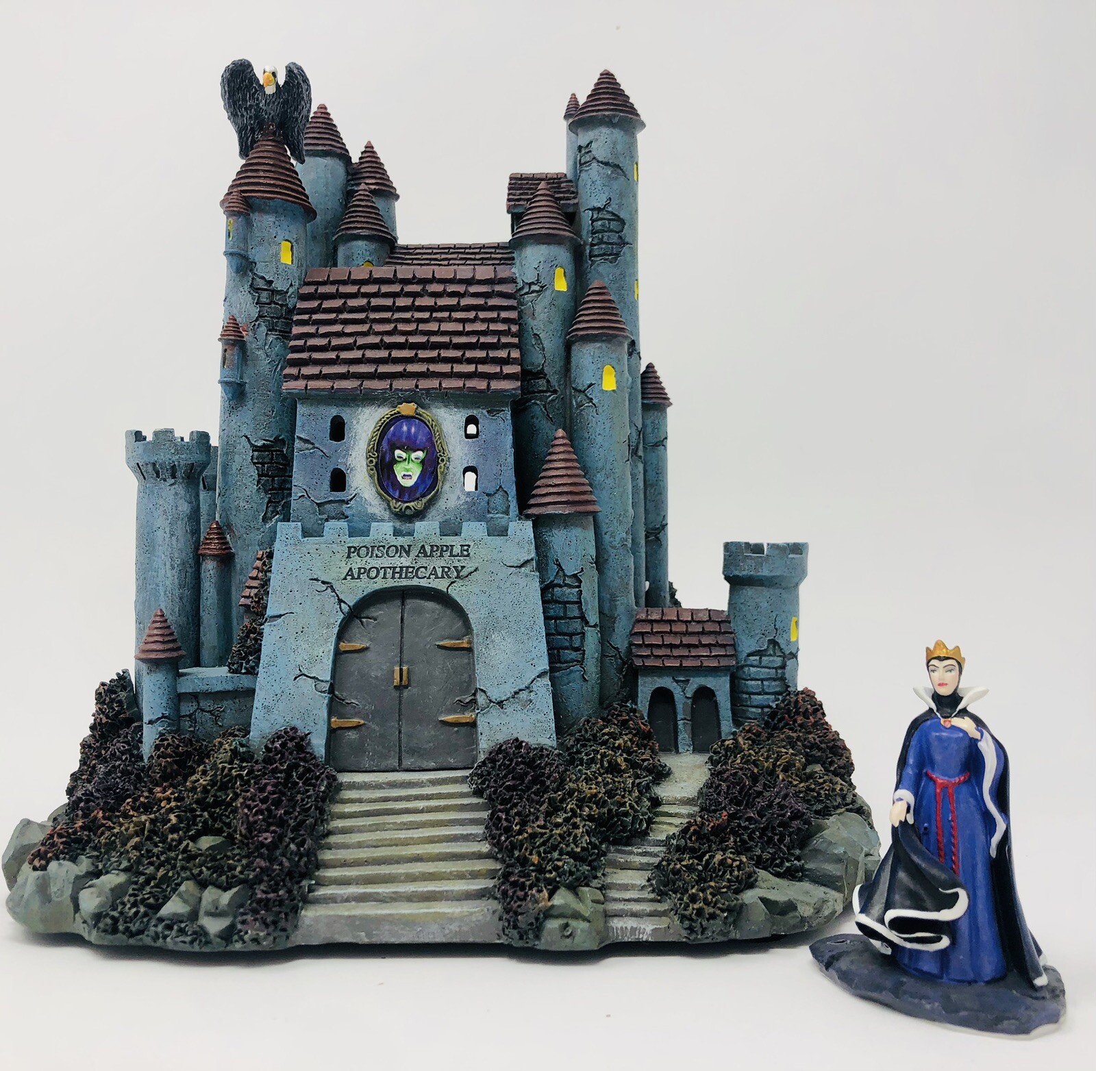 Disney Villains Halloween Village Evil Queen’s Castle Hawthorne Village MIB
