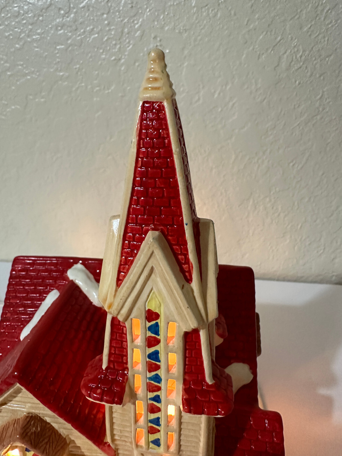 Vintage SEASONAL SPECIALTIES CHURCH CATHEDRAL LIGHTED CHRISTMAS VILLAGE