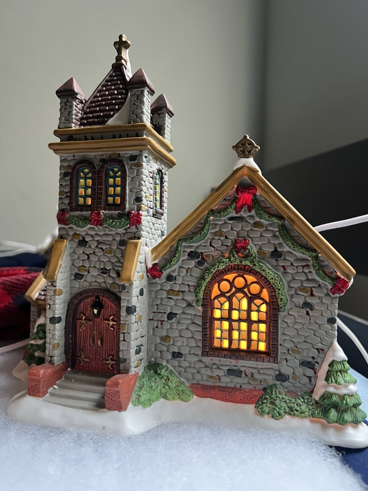 Christmas Village Accessories Set 26 Pieces, Approx. 2.5″ Tall