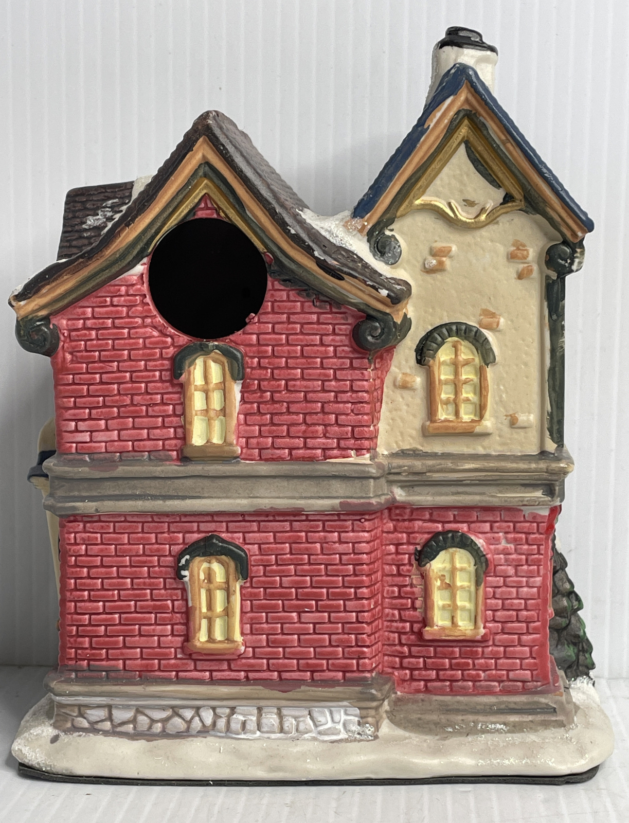 Victoria Falls Collector Series 4 Porcelain Lighted Residential House With Box