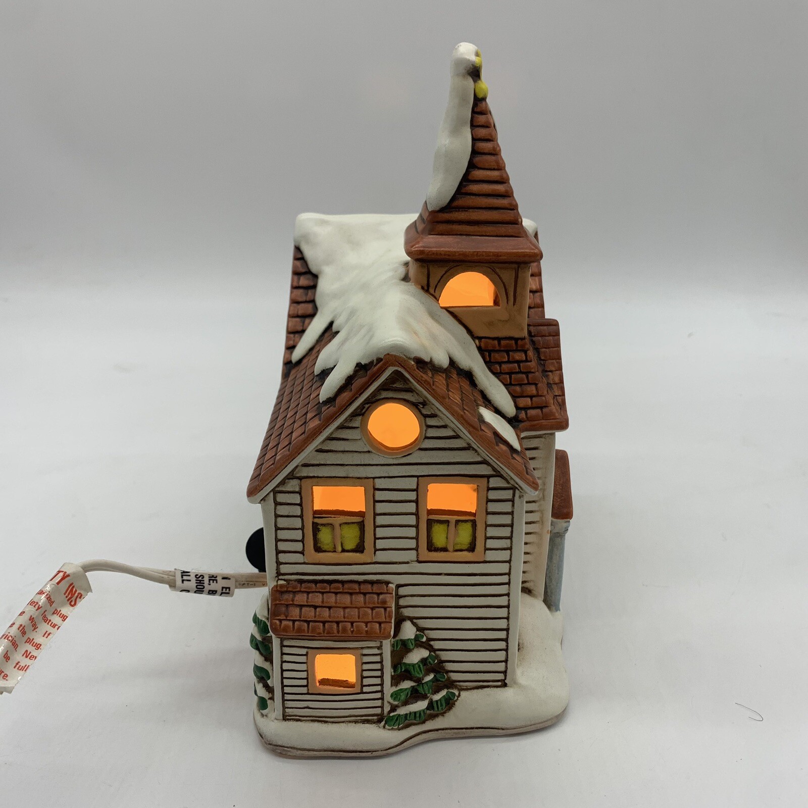 Vintage Lefton Colonial Village – Friendship Chapel – Byron Wood 1987
