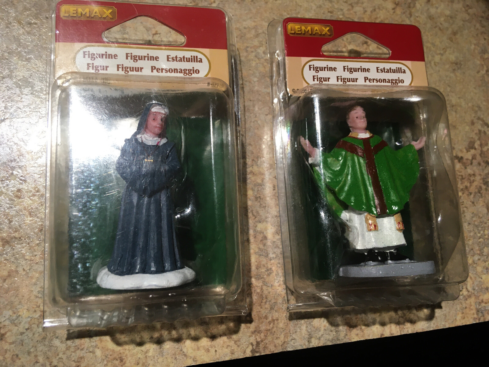 Lemax PARISH PRIEST & SISTER SARAH – 2 Piece Holiday Village -Carnival -Train