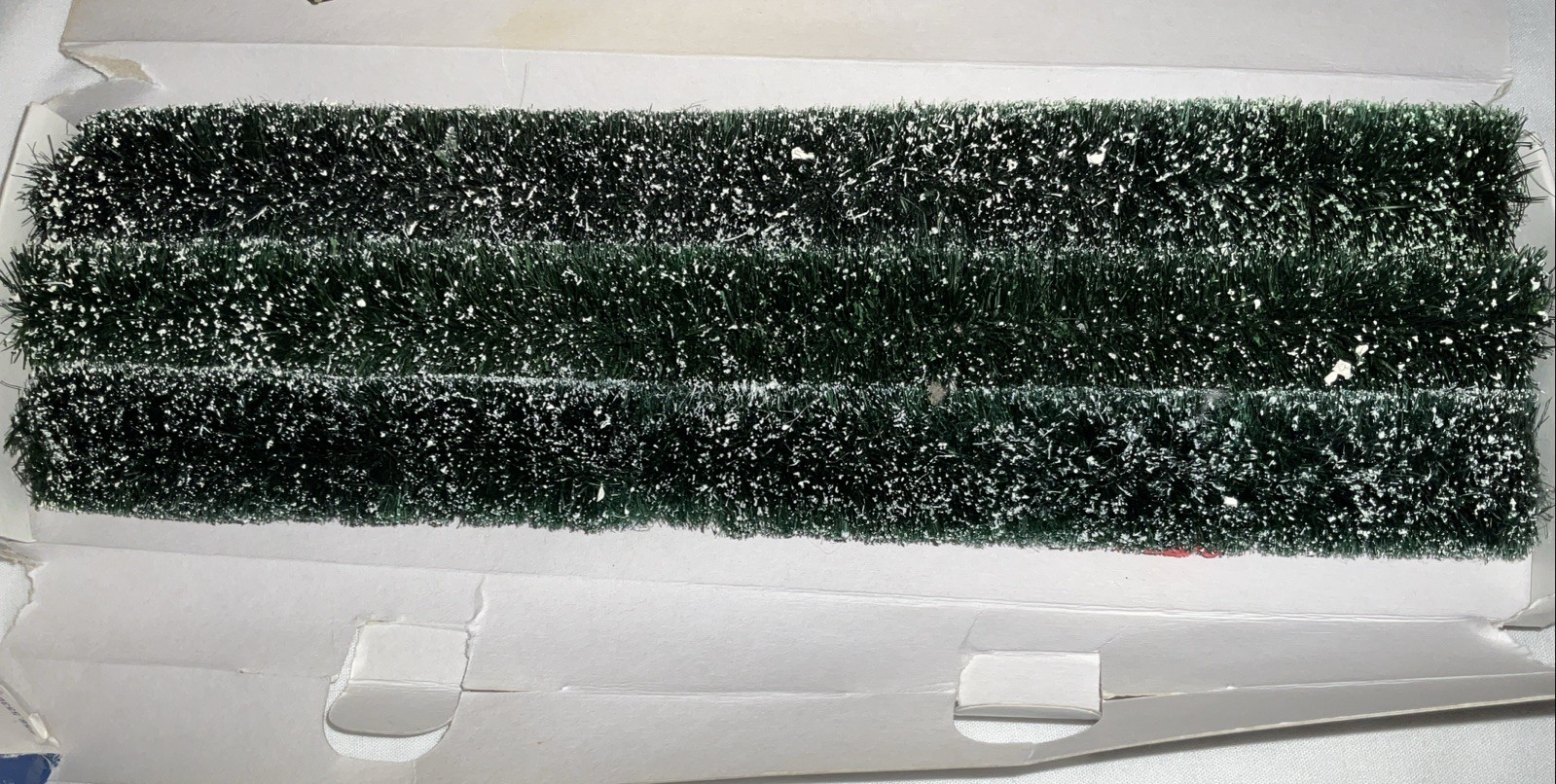Dept 56 Village Flexible Sisal Hedge Set 3