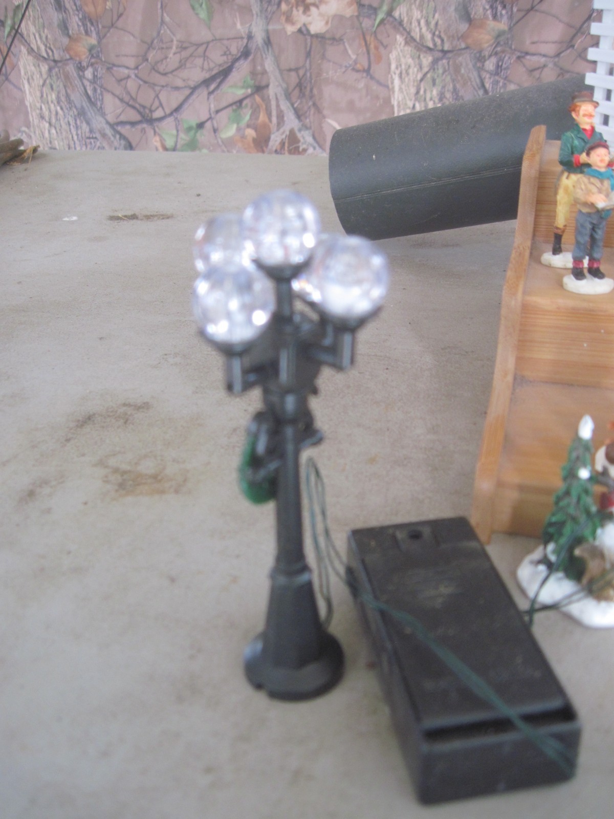 Christmas Village Figures, Resin/Ceramic, Various Makers, 14pcs. + Street Lights