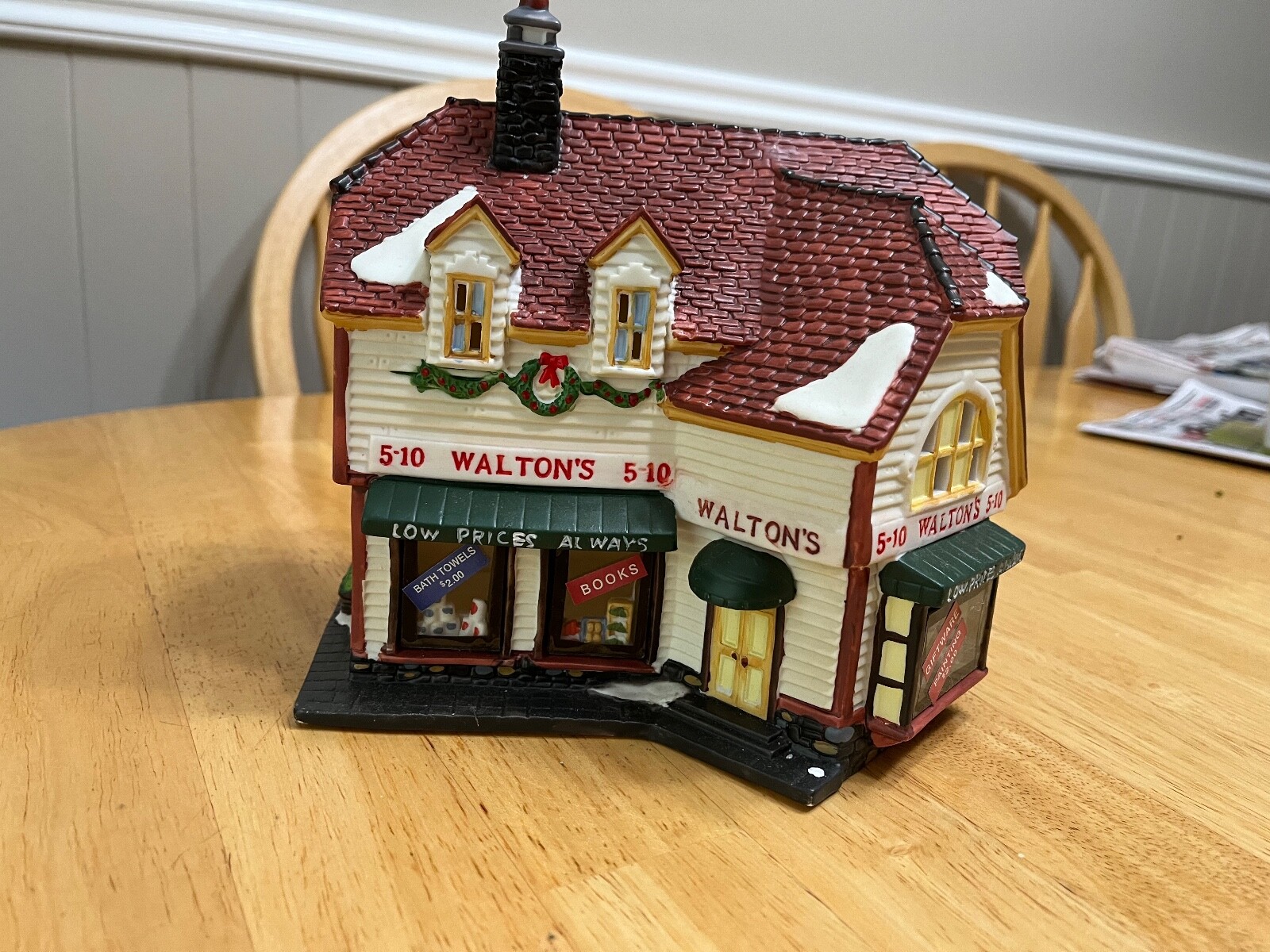 Holiday Time Walton’s 5&10 House Ceramic Christmas Decor