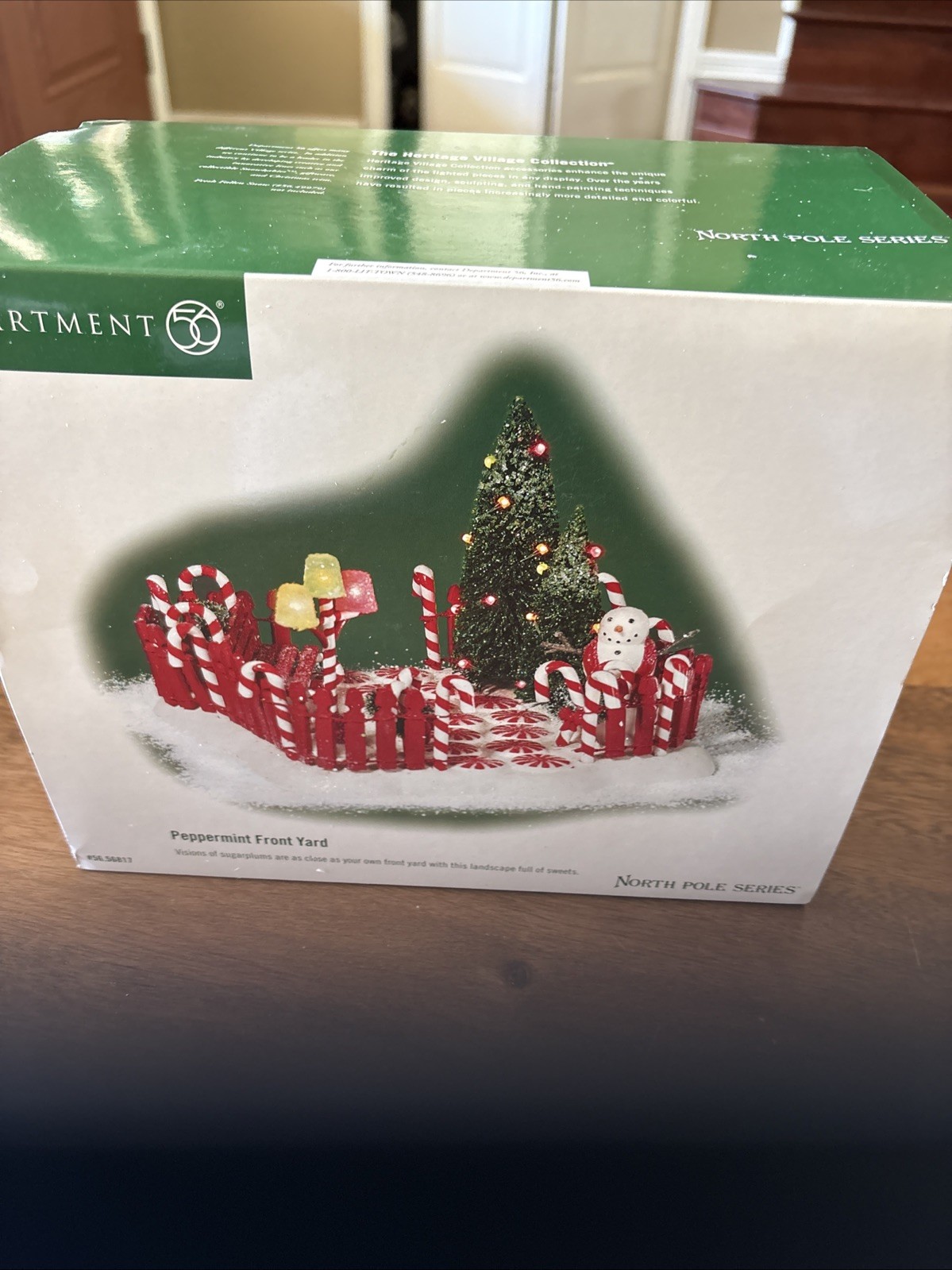 Department 56 Peppermint Front Yard North Pole Series #56 56817 Works