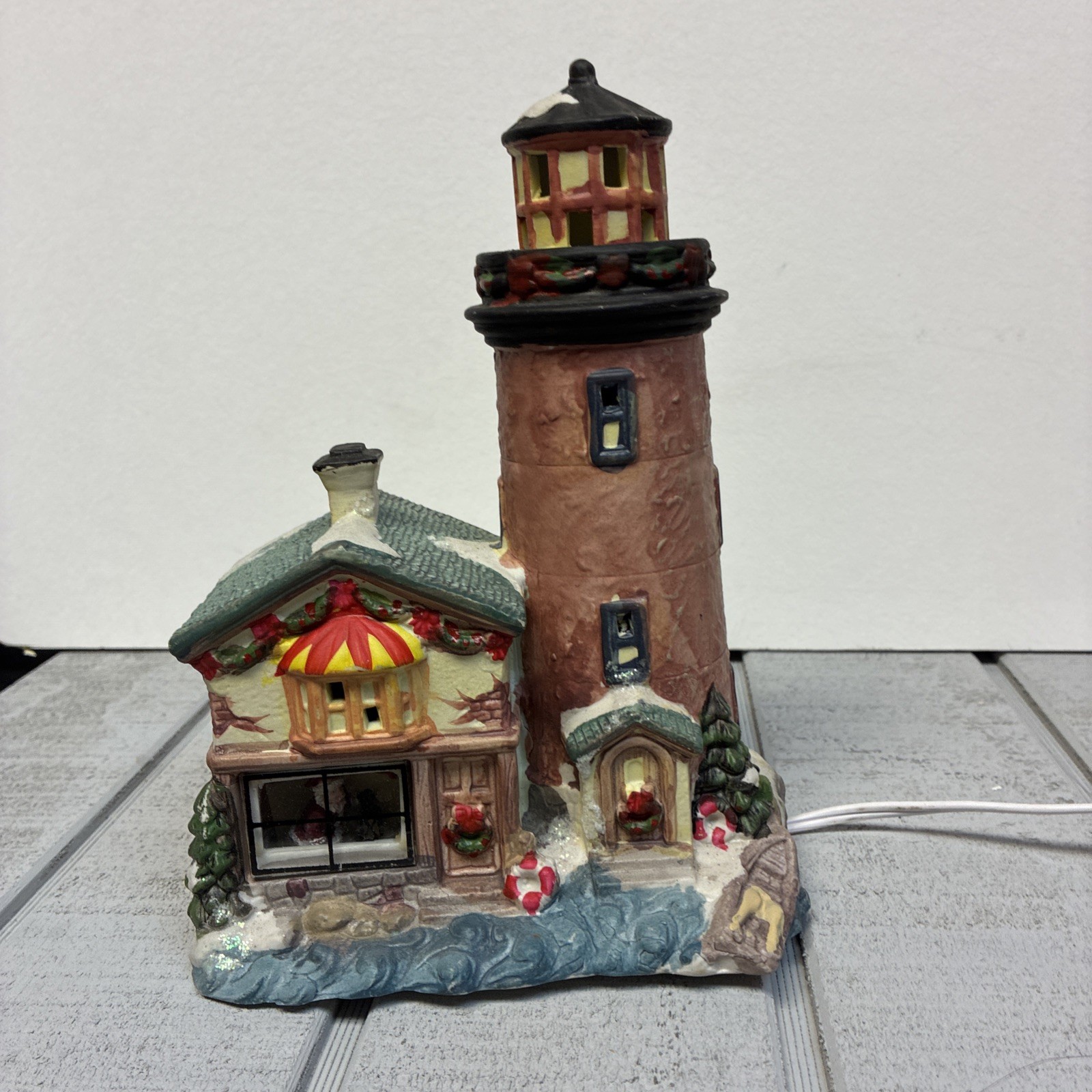 Victorian Hills Christmas Santa’s Lighthouse Lighted House ( No Box )