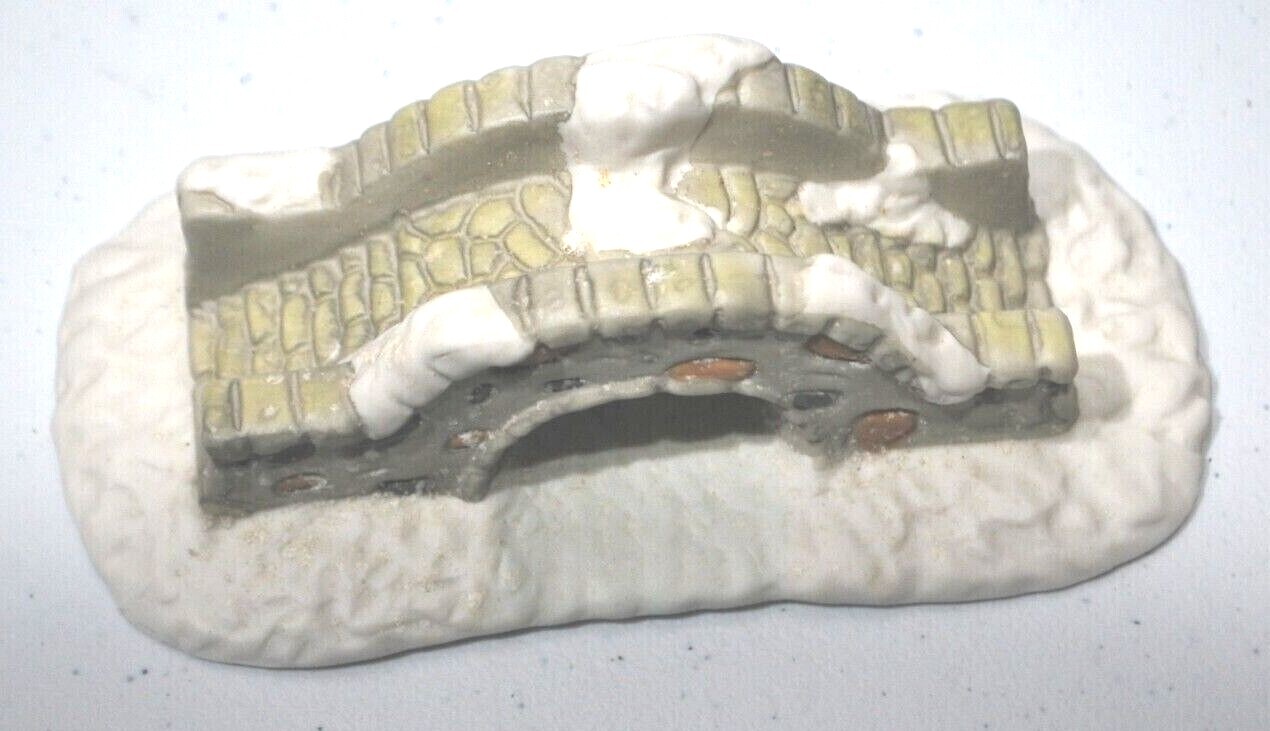 Seasonal Specialties Christmas Valley Collectible VTG 1995 Stone Bridge 6″ x3″