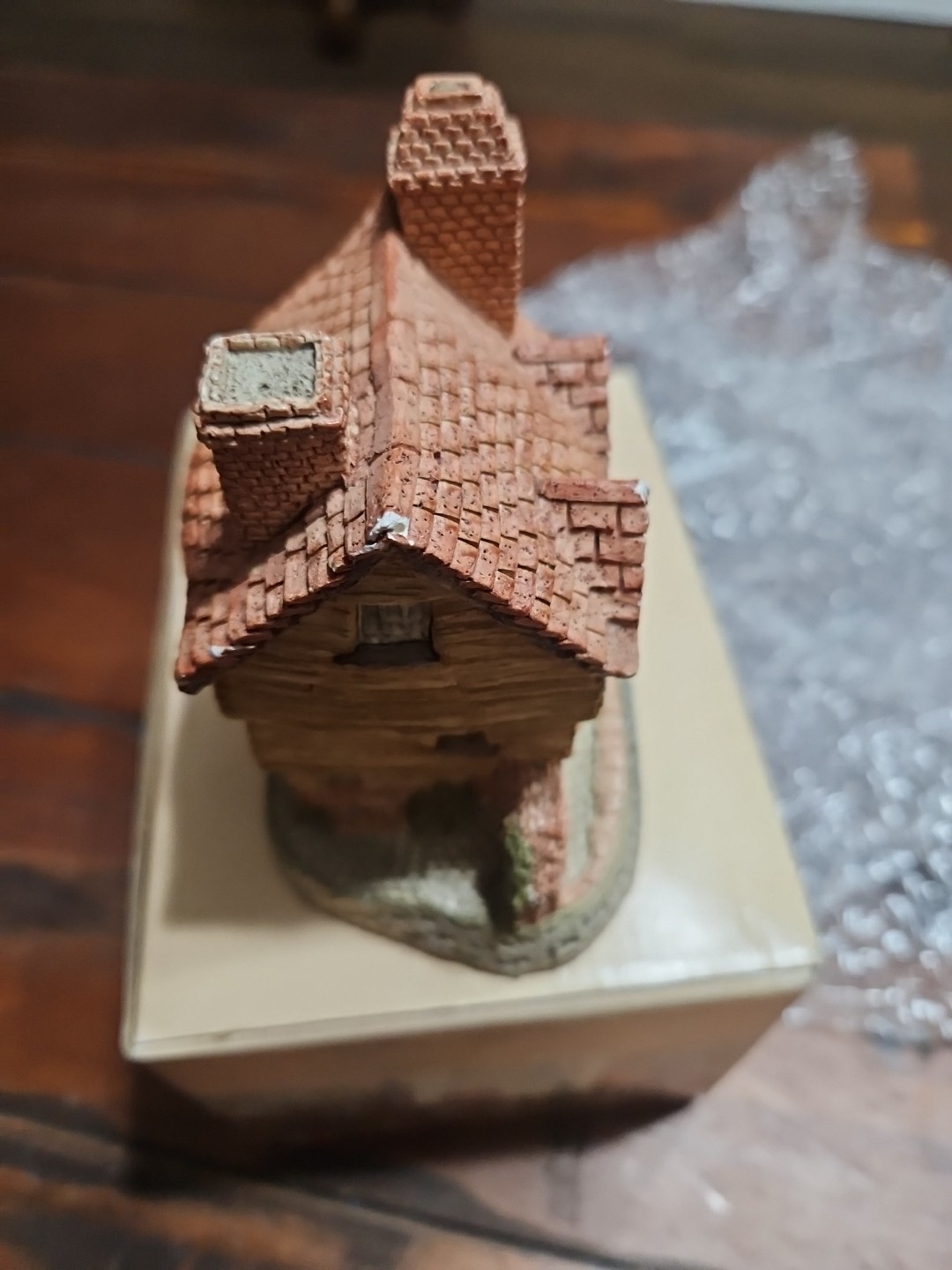 Wine Merchant 1980 David Winter Cottage Collection Box & COA