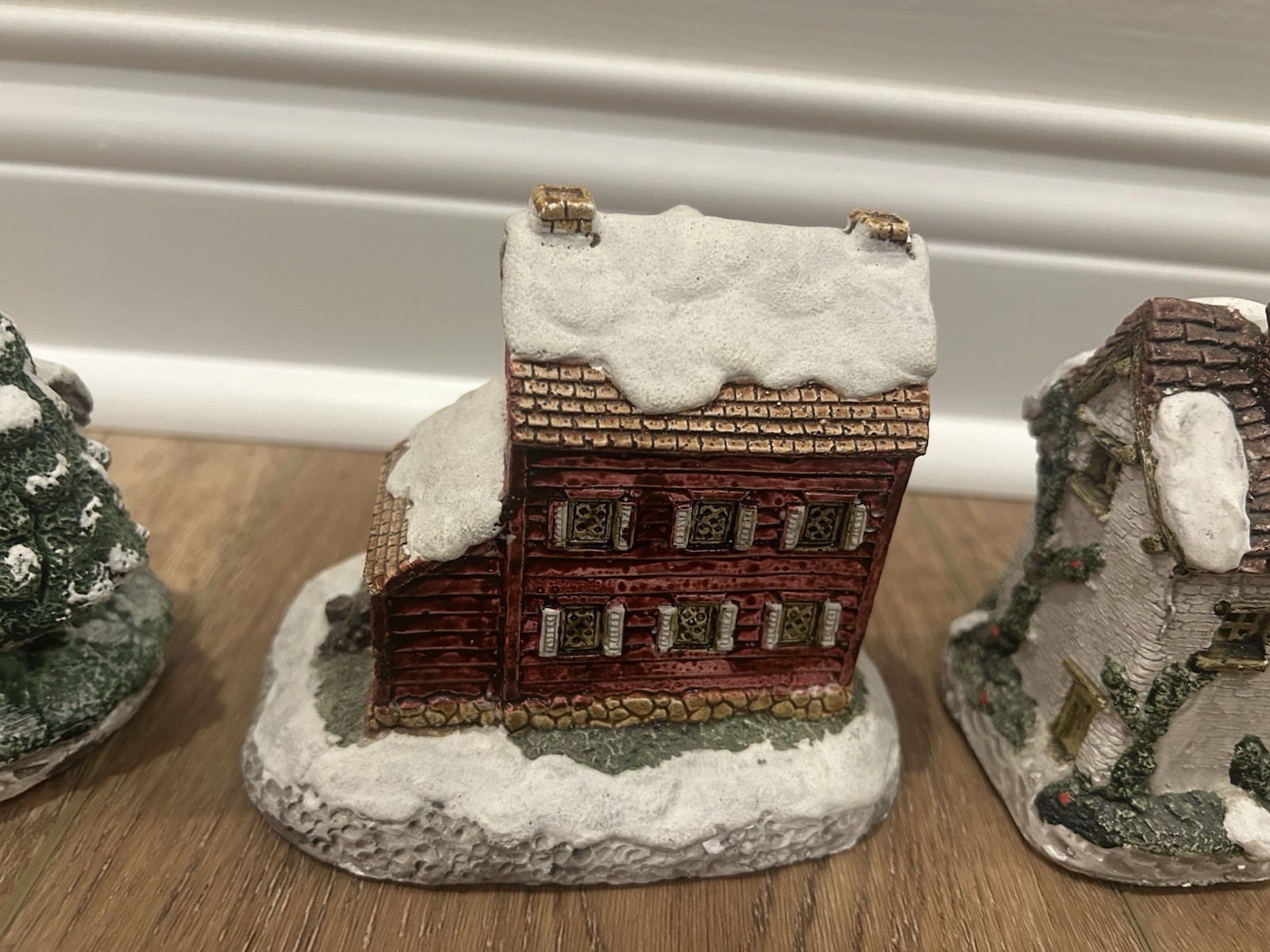 christmas village houses set of 4 Small 3 To 4 Inches Long And Tall