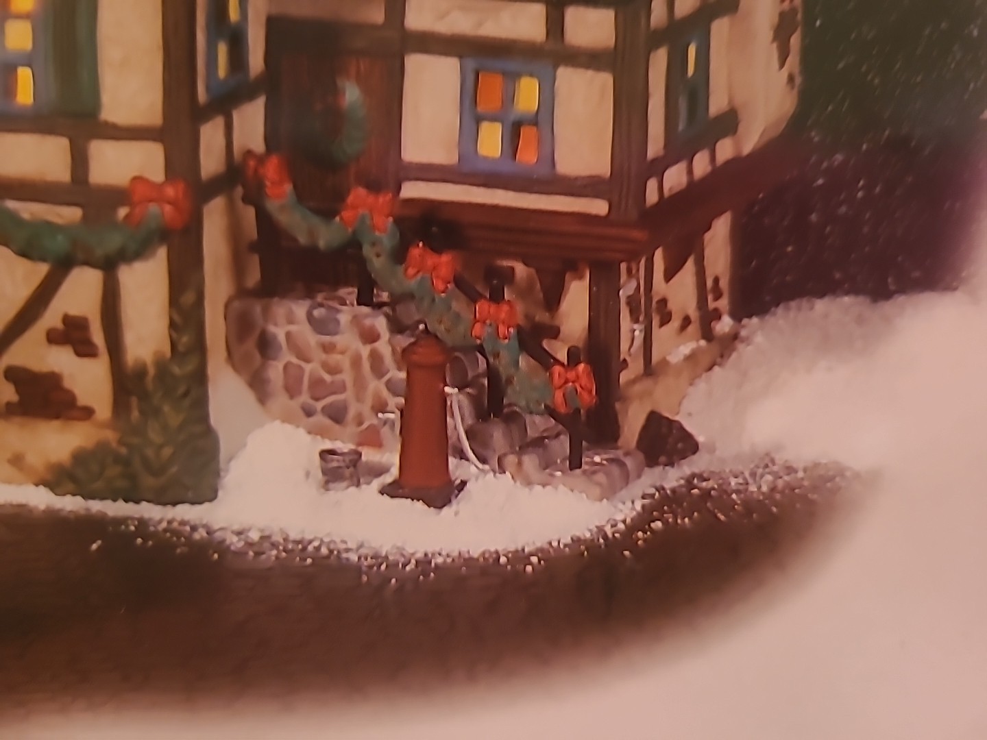 Dept 56 Dickens Village – Coddington Cottage set of 2 Christmas Village